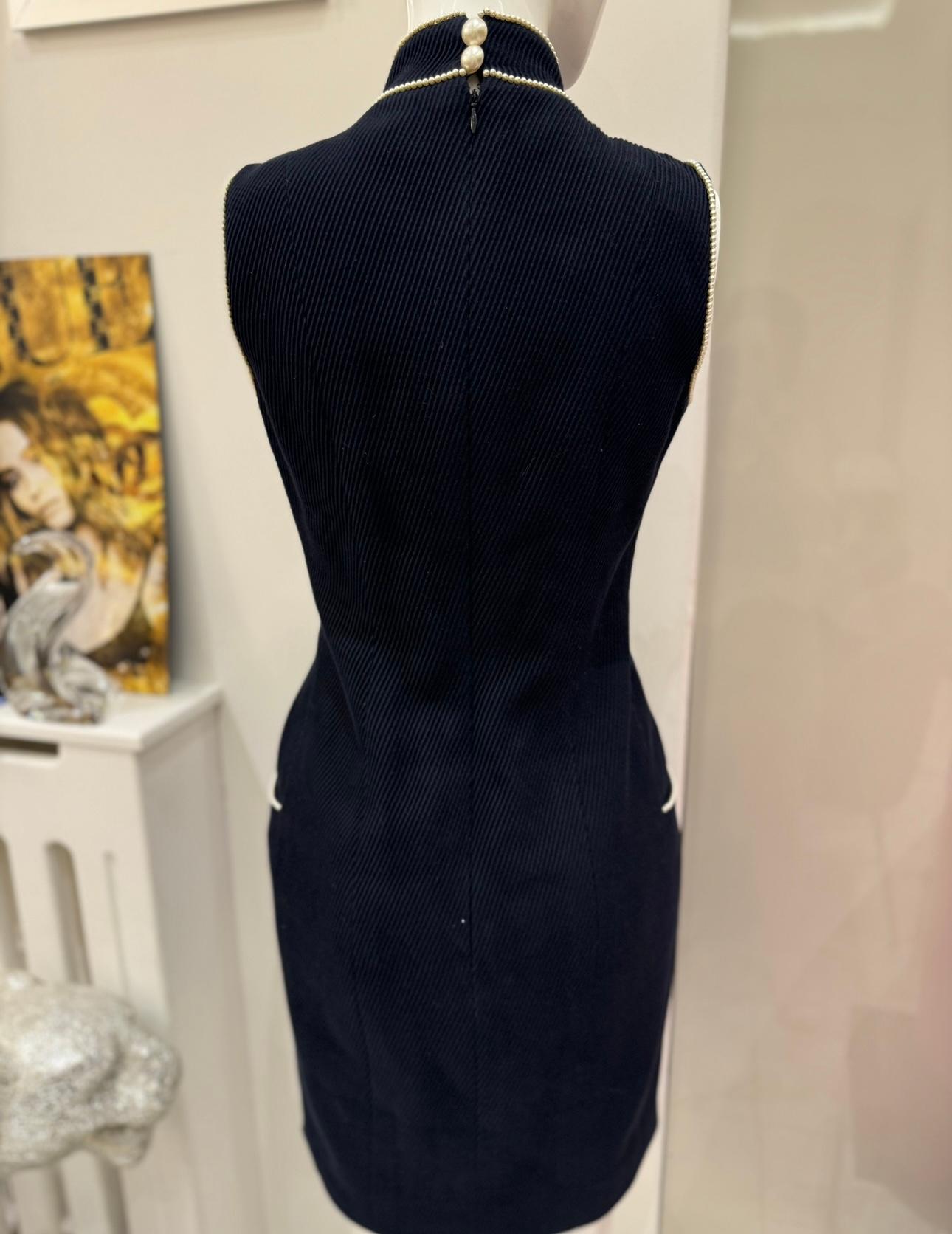 Chanel S/S 2009 Kleid mit Perlenverzierung im Angebot 8