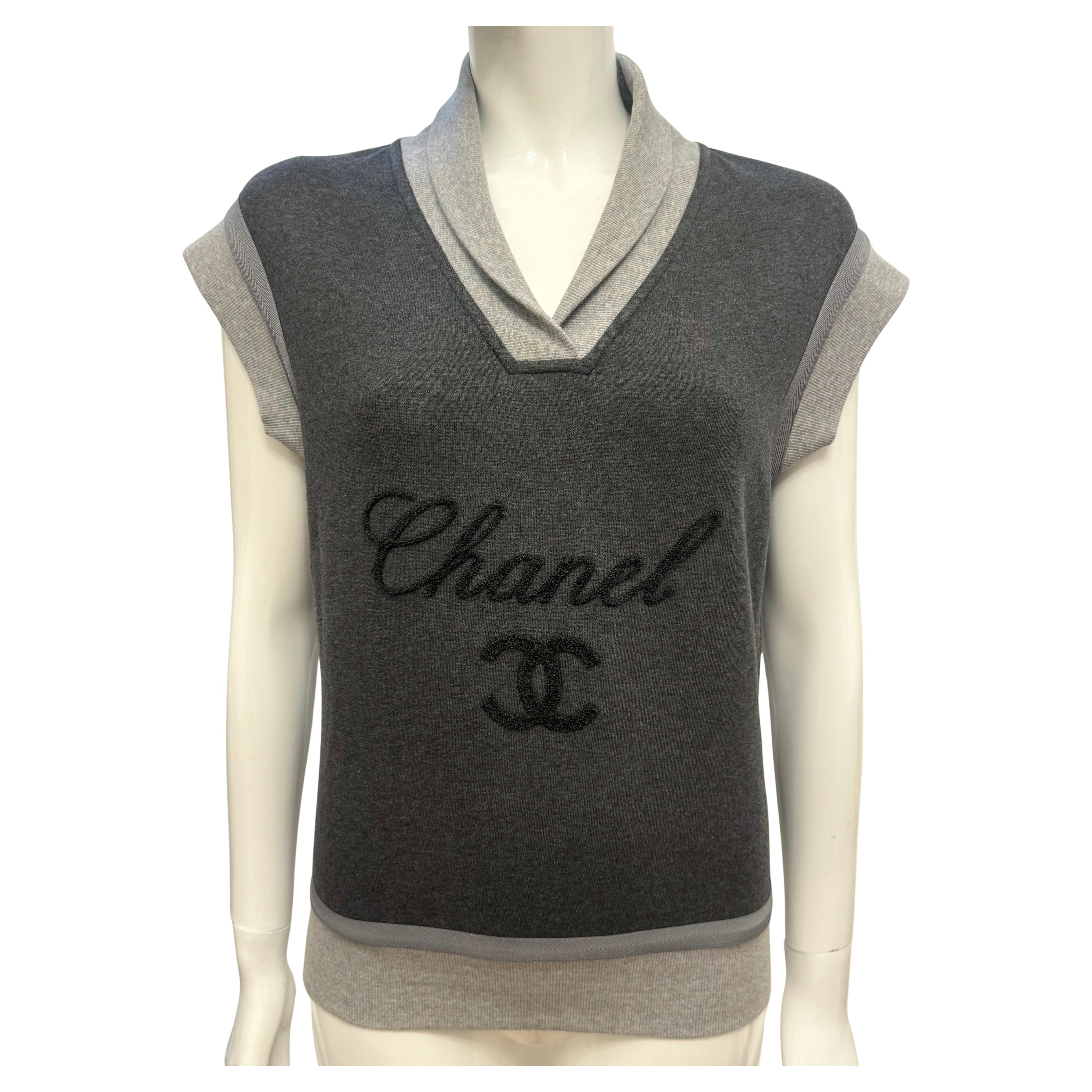 Felpa con logo in cotone grigio Chanel P/E 2010 in vendita