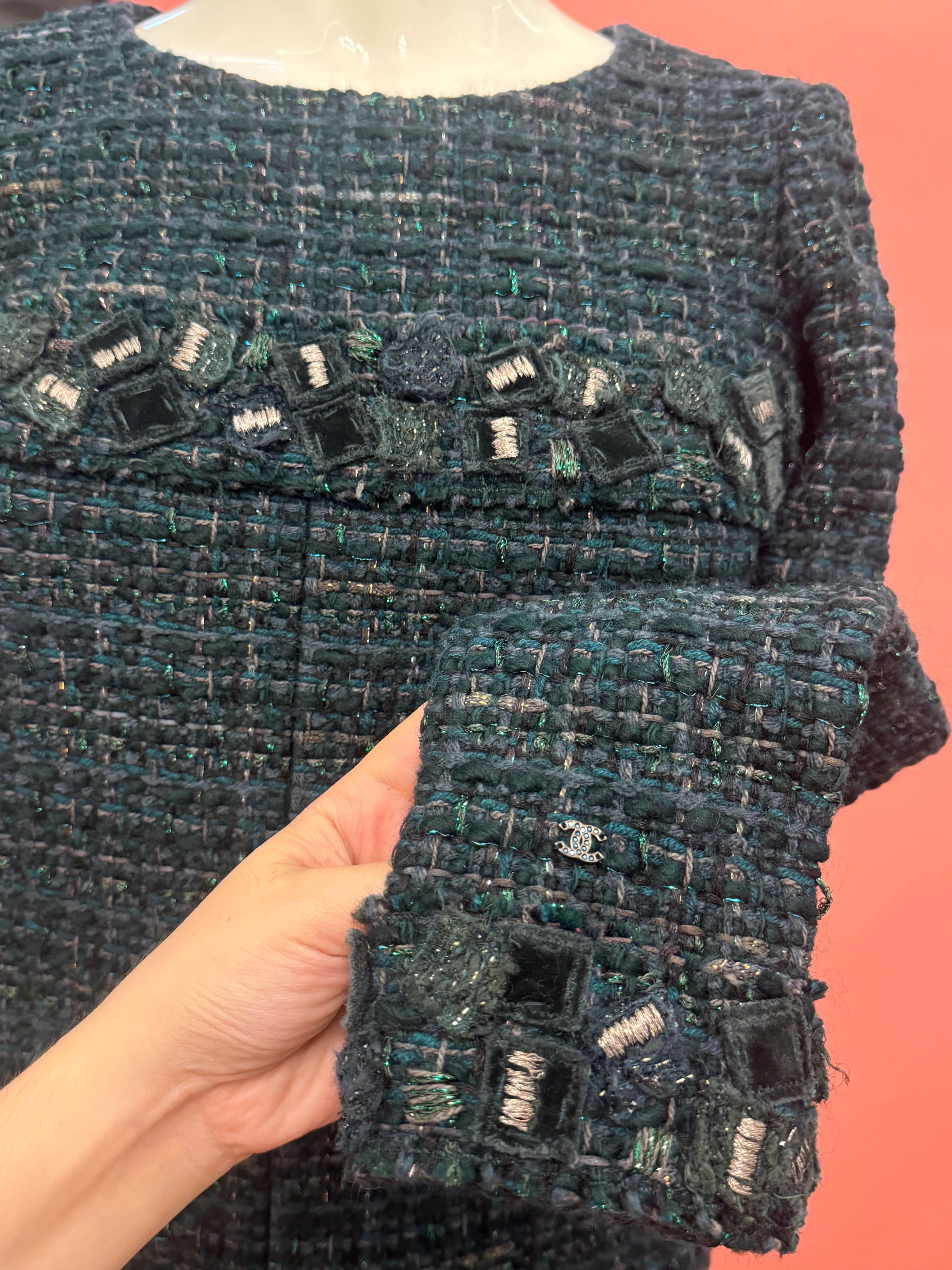 Robe verte en tweed fantaisie S/S 2012 de Chanel par Karl Lagerfeld Excellent état - En vente à PARIS, FR
