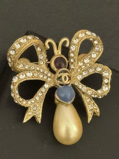 Chanel S/S 2015 collection runway Butterfly brooch by Karl Lagerfeld