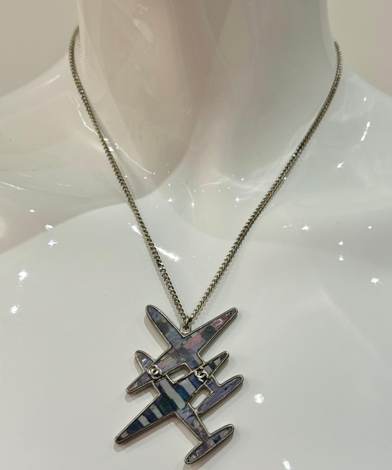 Chanel S/S 2016 Collection Collectional défilé avions collier en vente 2