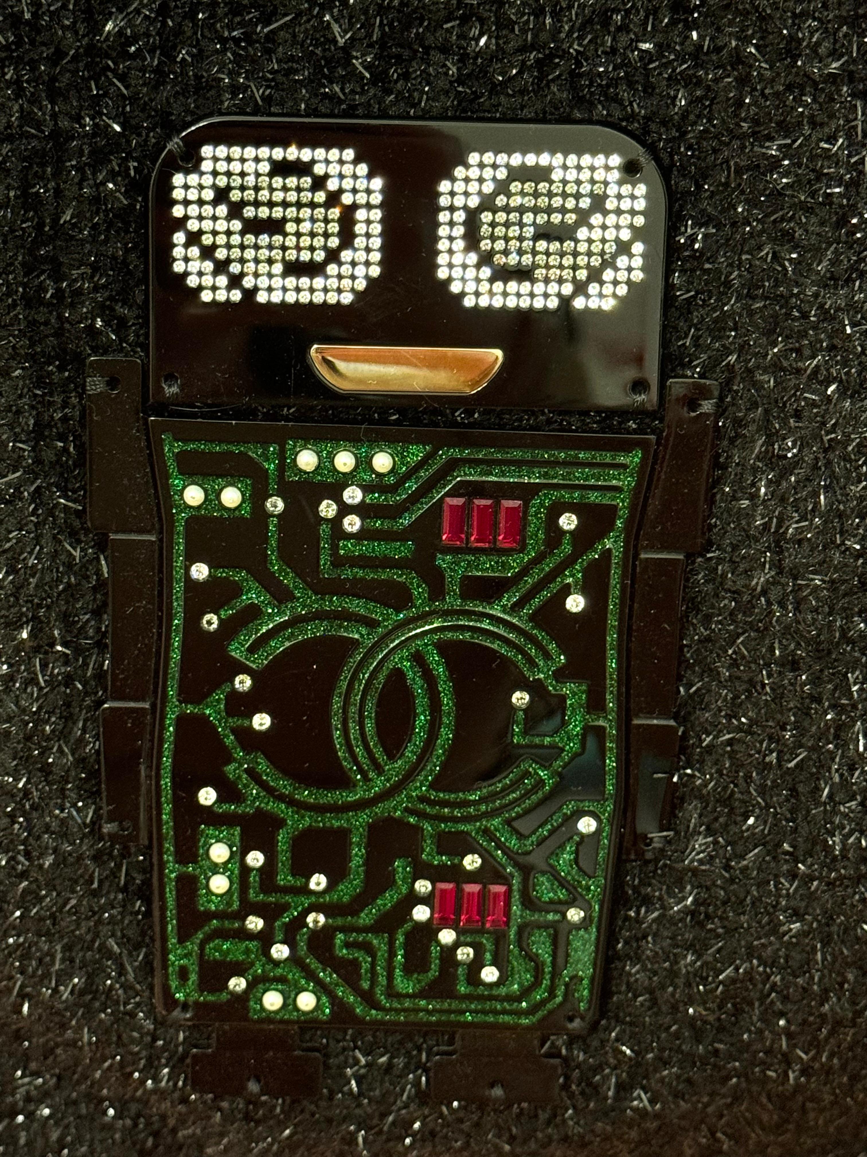 Chanel S/S 2017 EDICIÓN LIMITADA Bolsa de transporte de tweed Robot en venta 15