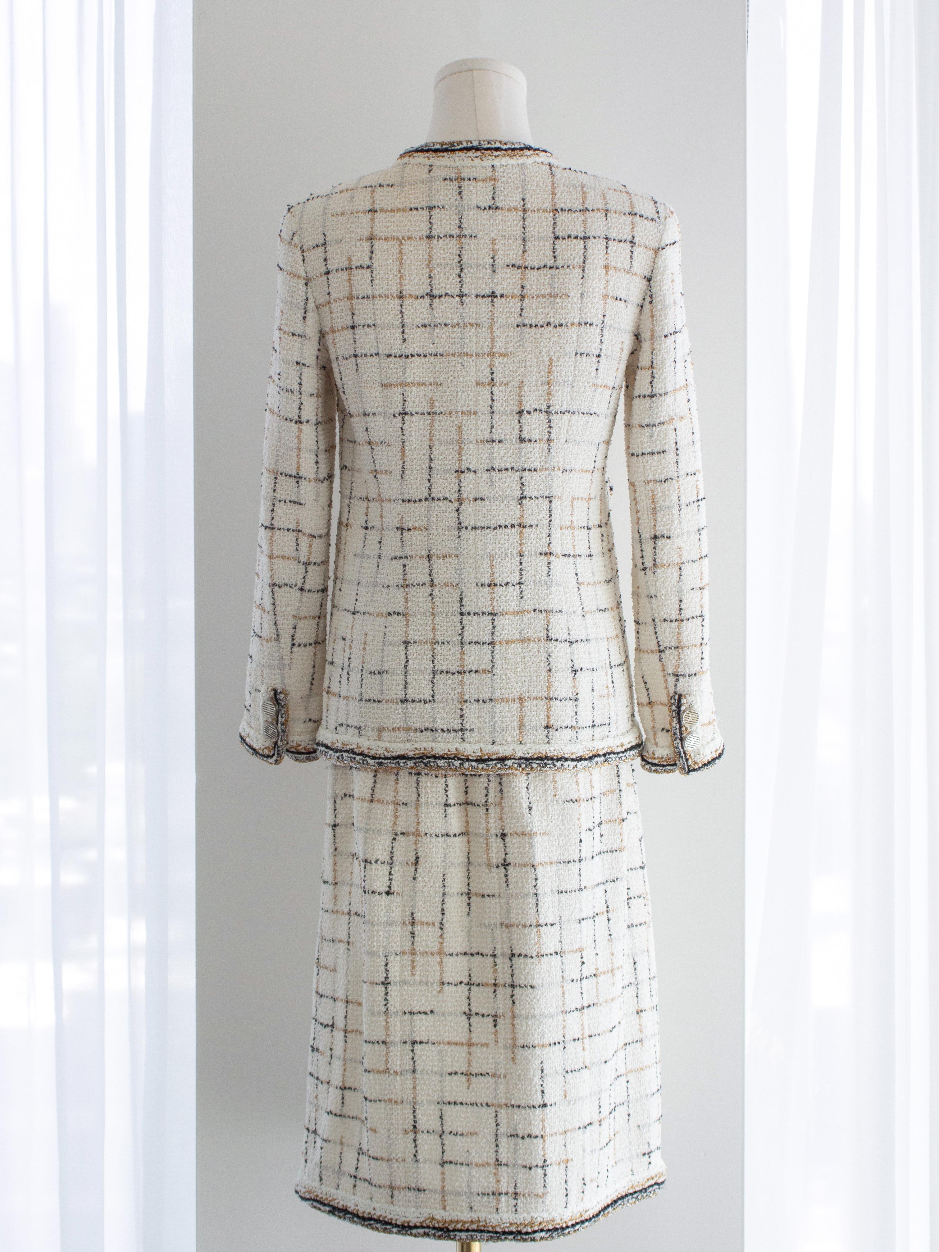 Chanel P/E 2017 Robot Cocobot Oro Bianco Nero Fantasia Tweed 17S Giacca Abito in vendita 3