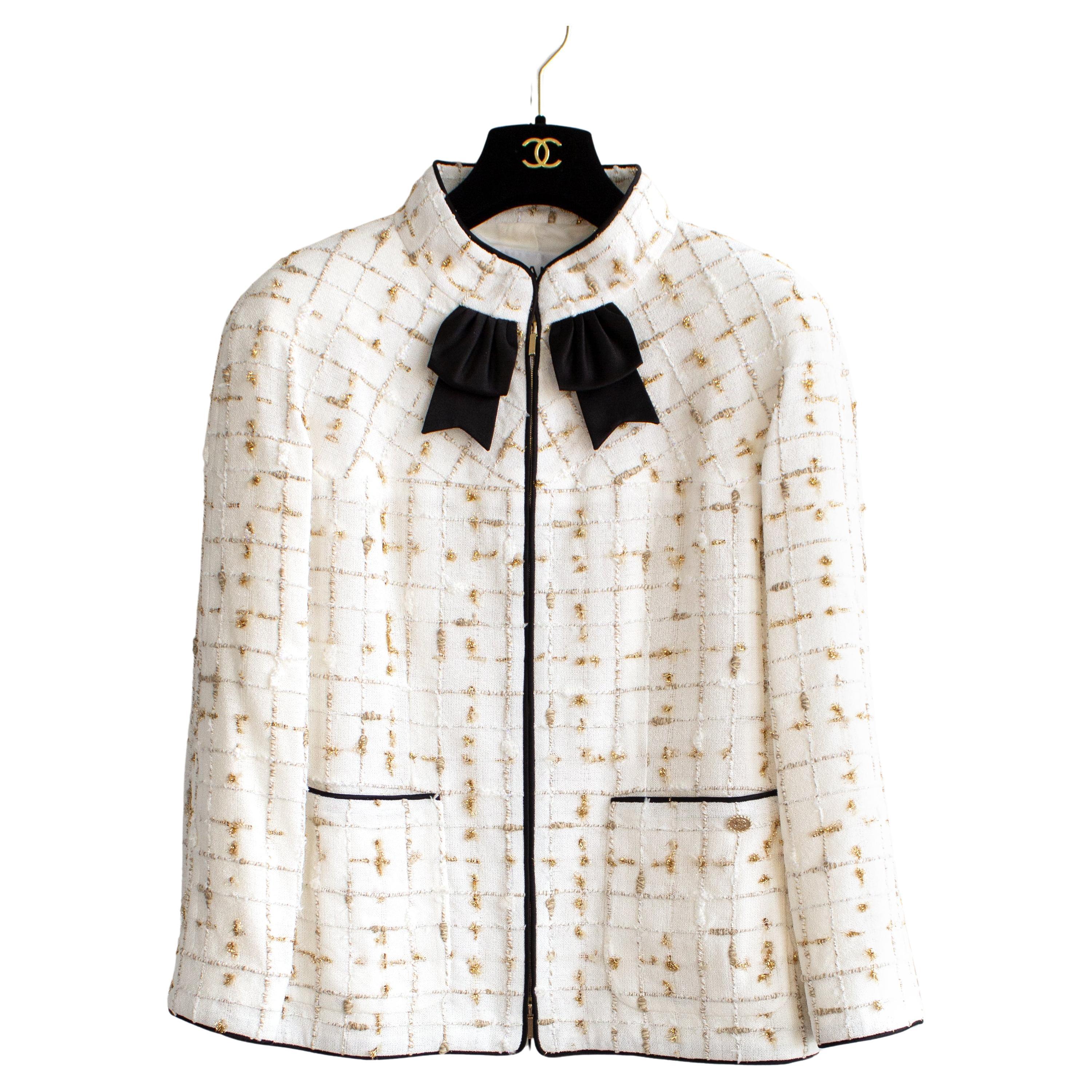 Chanel F/S 2019 By The Sea Weißgold Schwarze Jacke mit Schleife verschönert 19P 19S Jacke  im Angebot