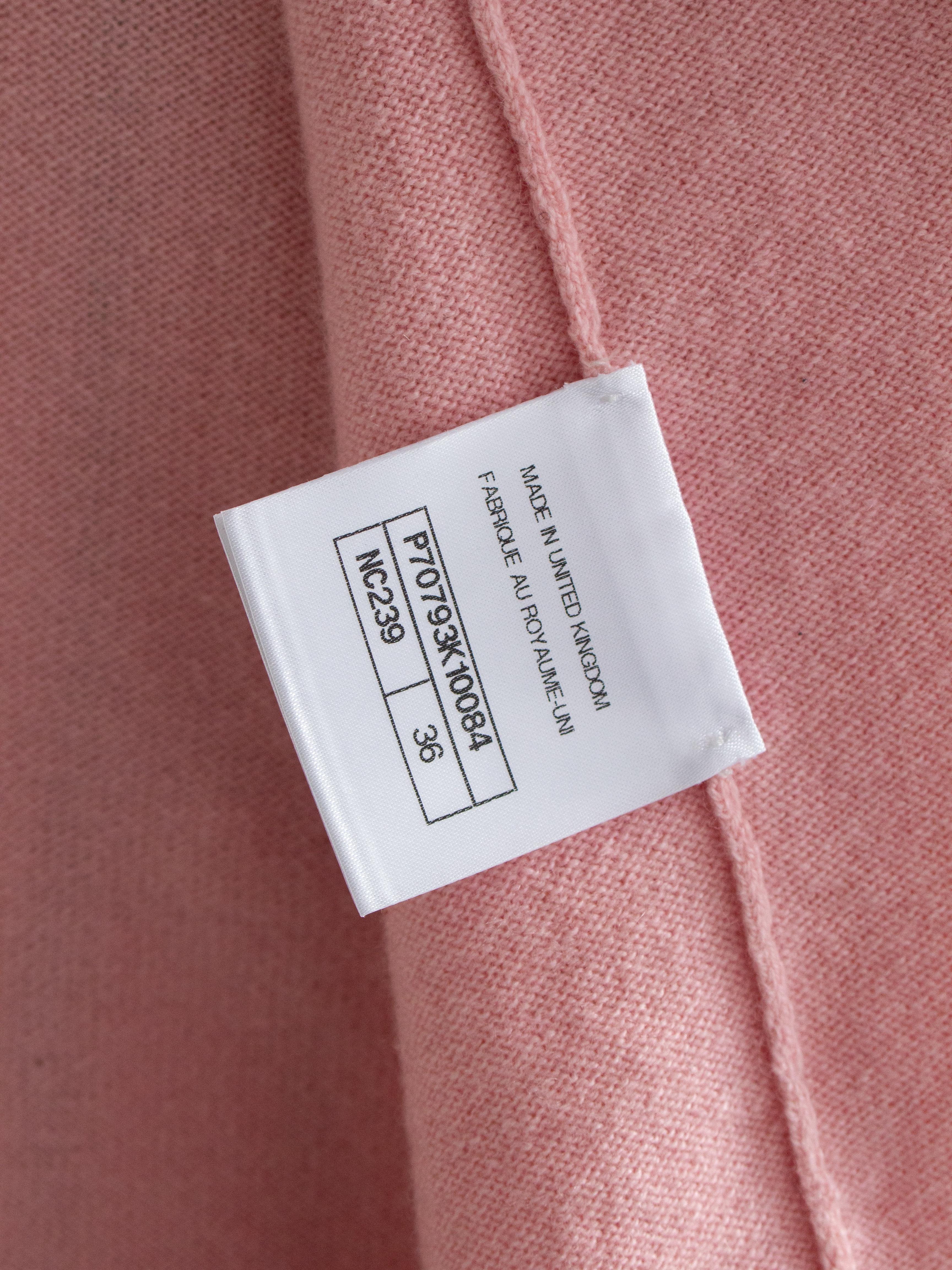 Chanel S/S 2021 Pink Cashmere Navy CC N5 21P 21S Cardigan For Sale 8