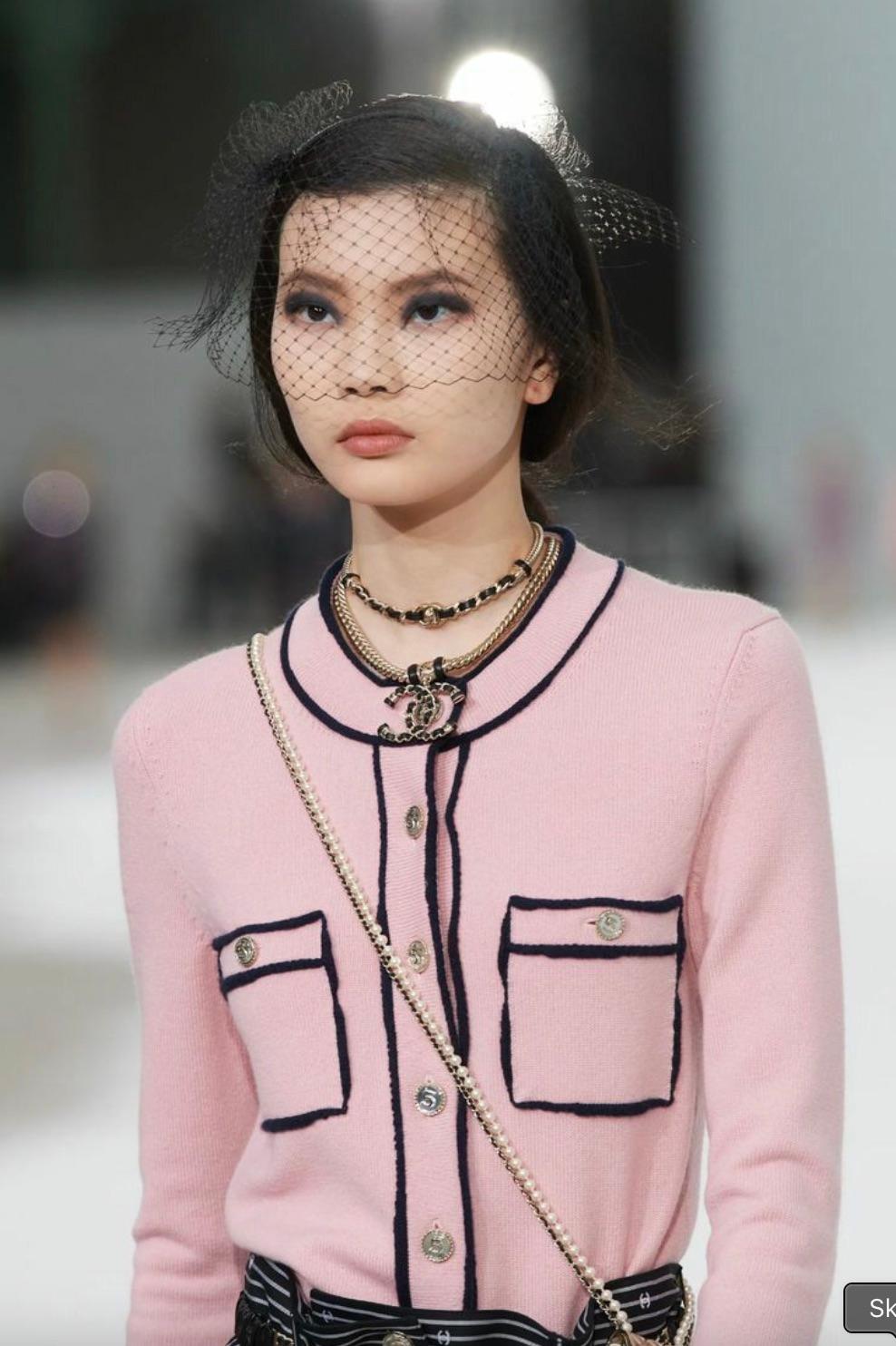 Brown Chanel S/S 2021 Pink Cashmere Navy CC N5 21P 21S Cardigan For Sale