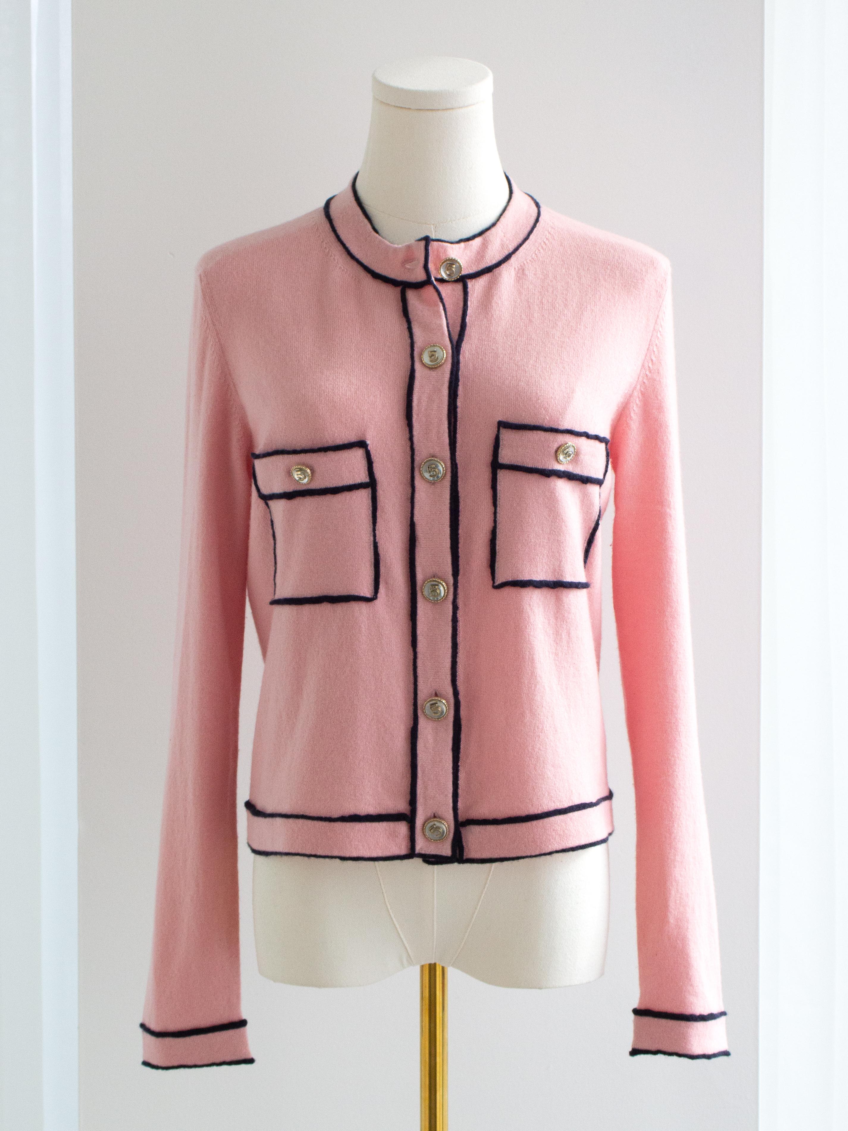 Women's Chanel S/S 2021 Pink Cashmere Navy CC N5 21P 21S Cardigan For Sale