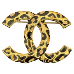 Chanel S/S 2022 leopard oversized CC logo brooch