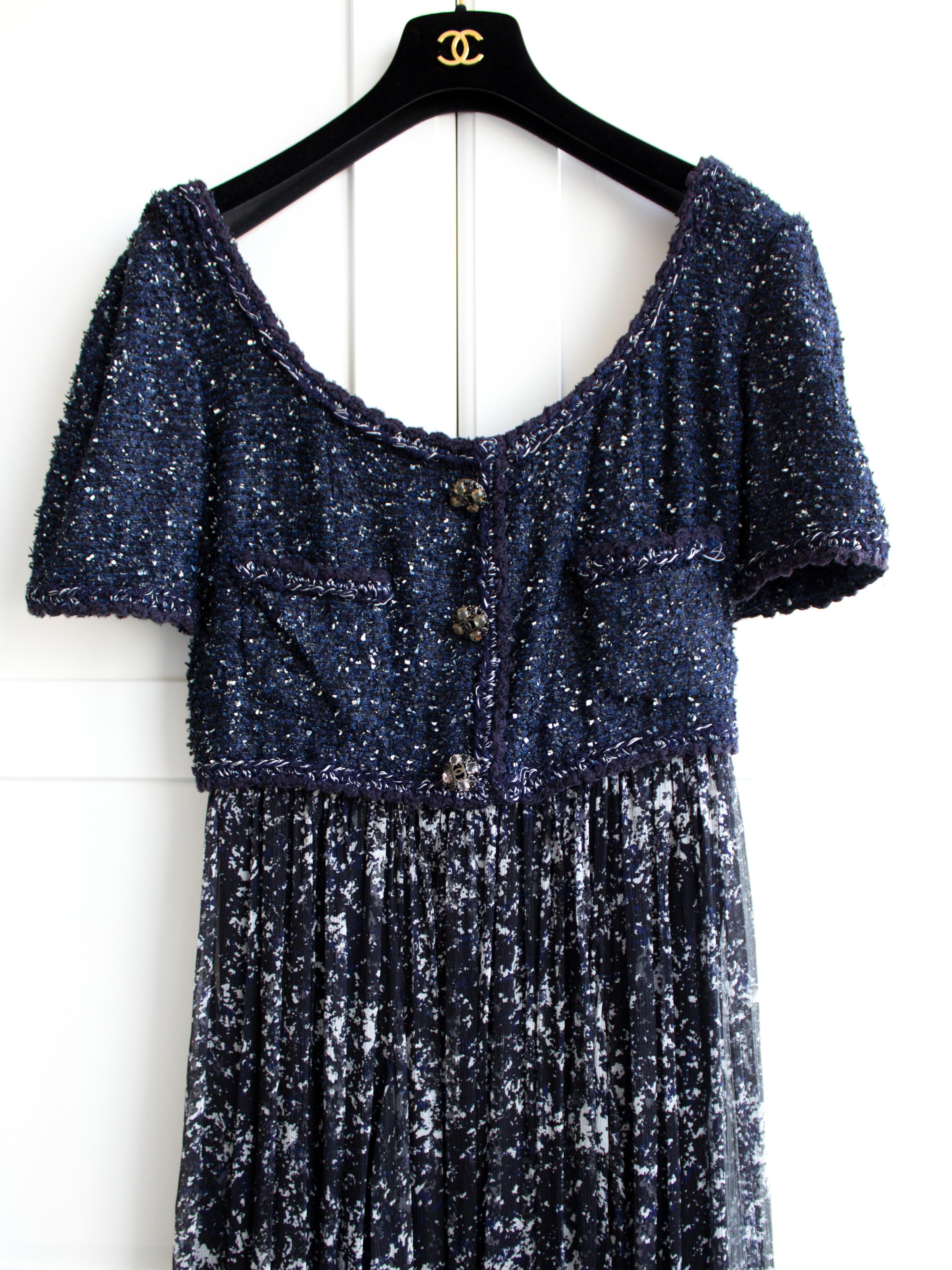 Chanel S/S2012 Starry Night Navy Fantasy Tweed Gripoix 12P Maxi Dress en vente 1