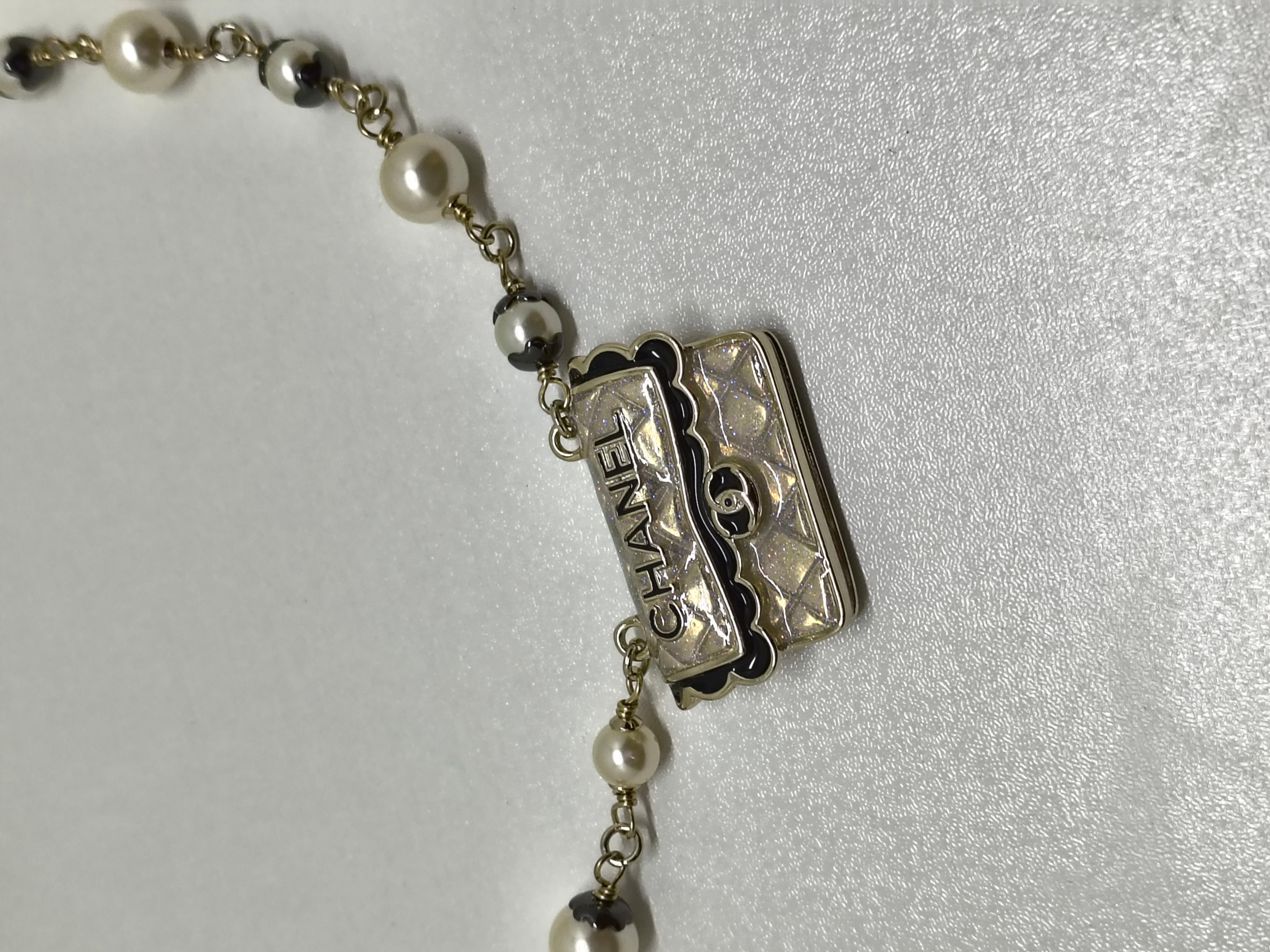 Contemporary Chanel S24 CF Bag Pendant Pearl Choker Necklace For Sale