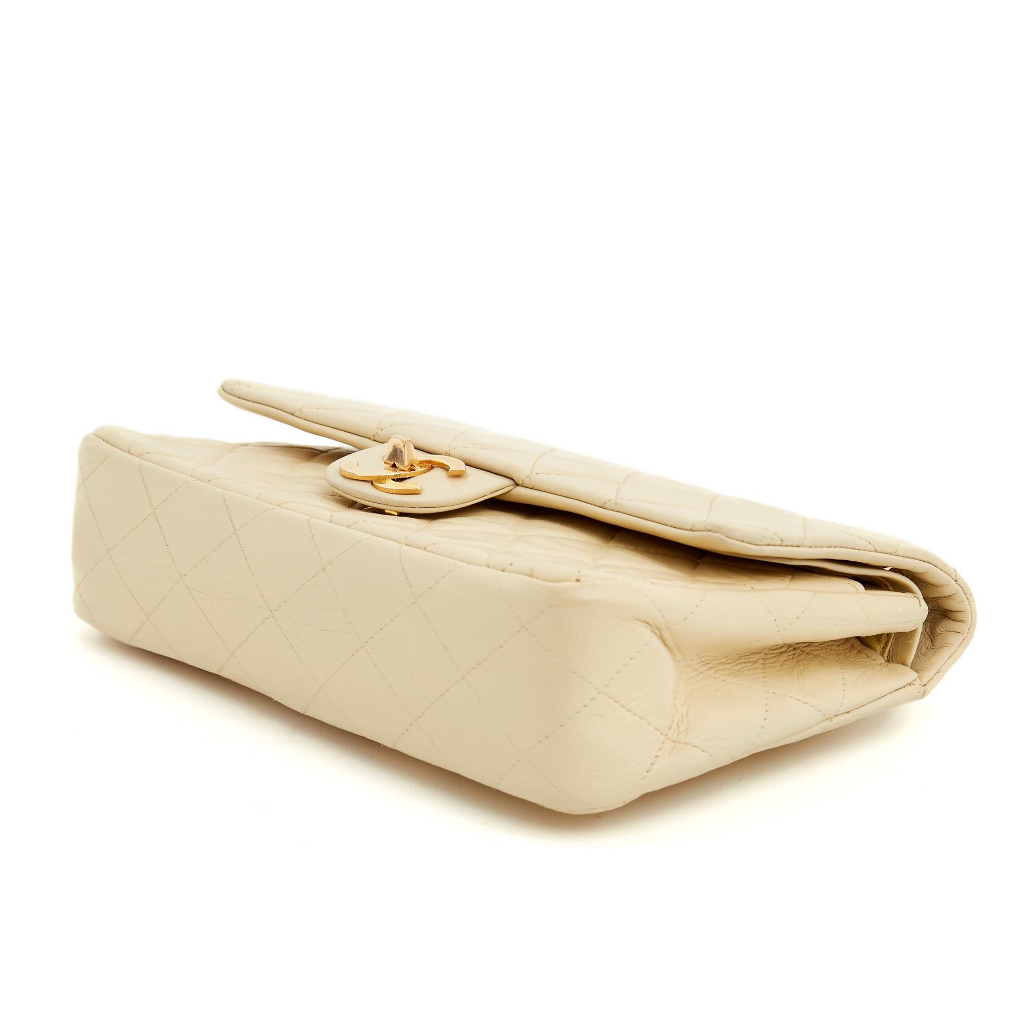 Chanel Sac Classique Timeless Bag double flap vanilla vintage 2