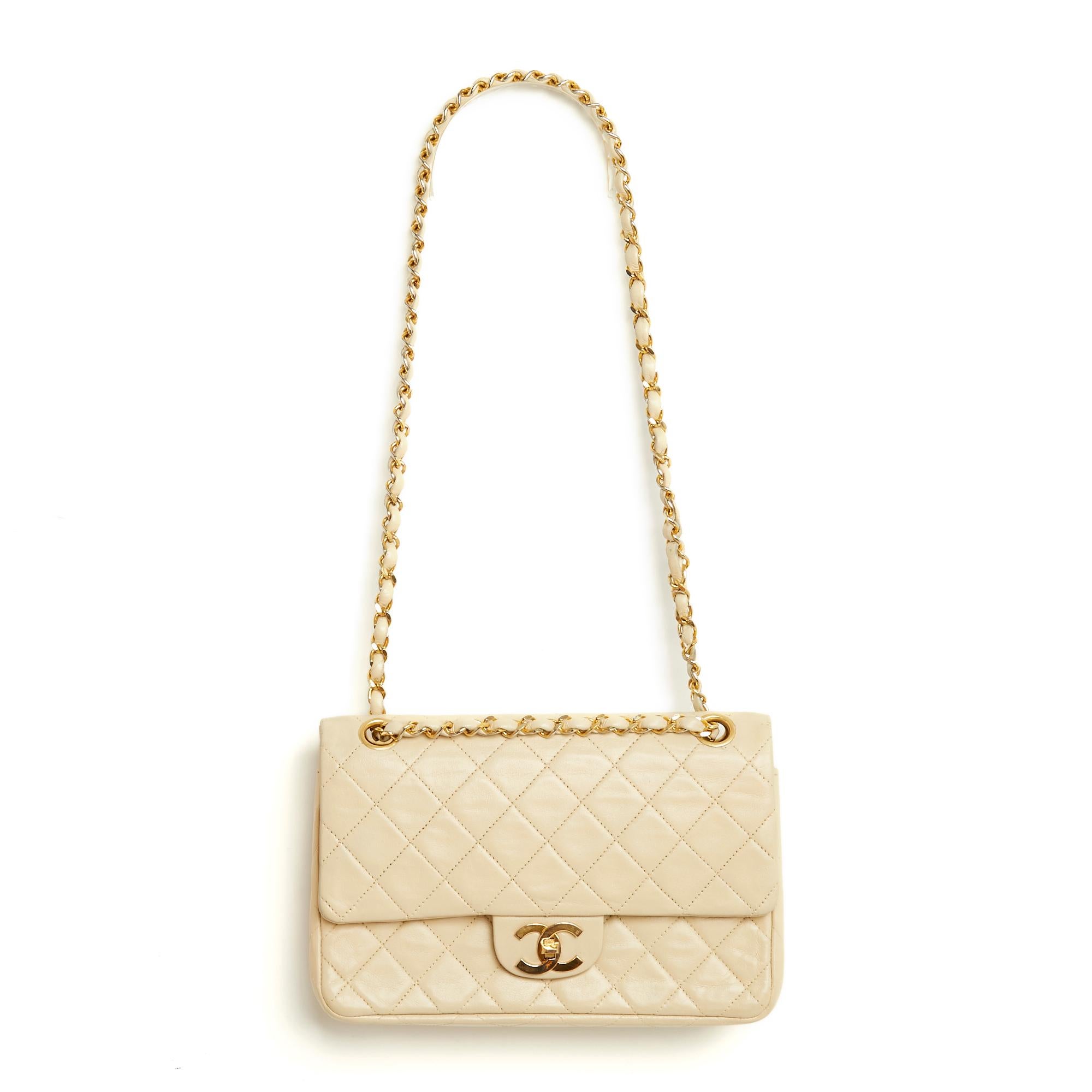 Chanel Sac Classique Timeless Bag double flap vanilla vintage 4