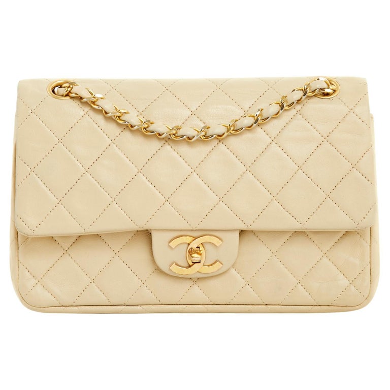 Chanel Sac Classique Timeless Bag double flap vanilla vintage For Sale at  1stDibs