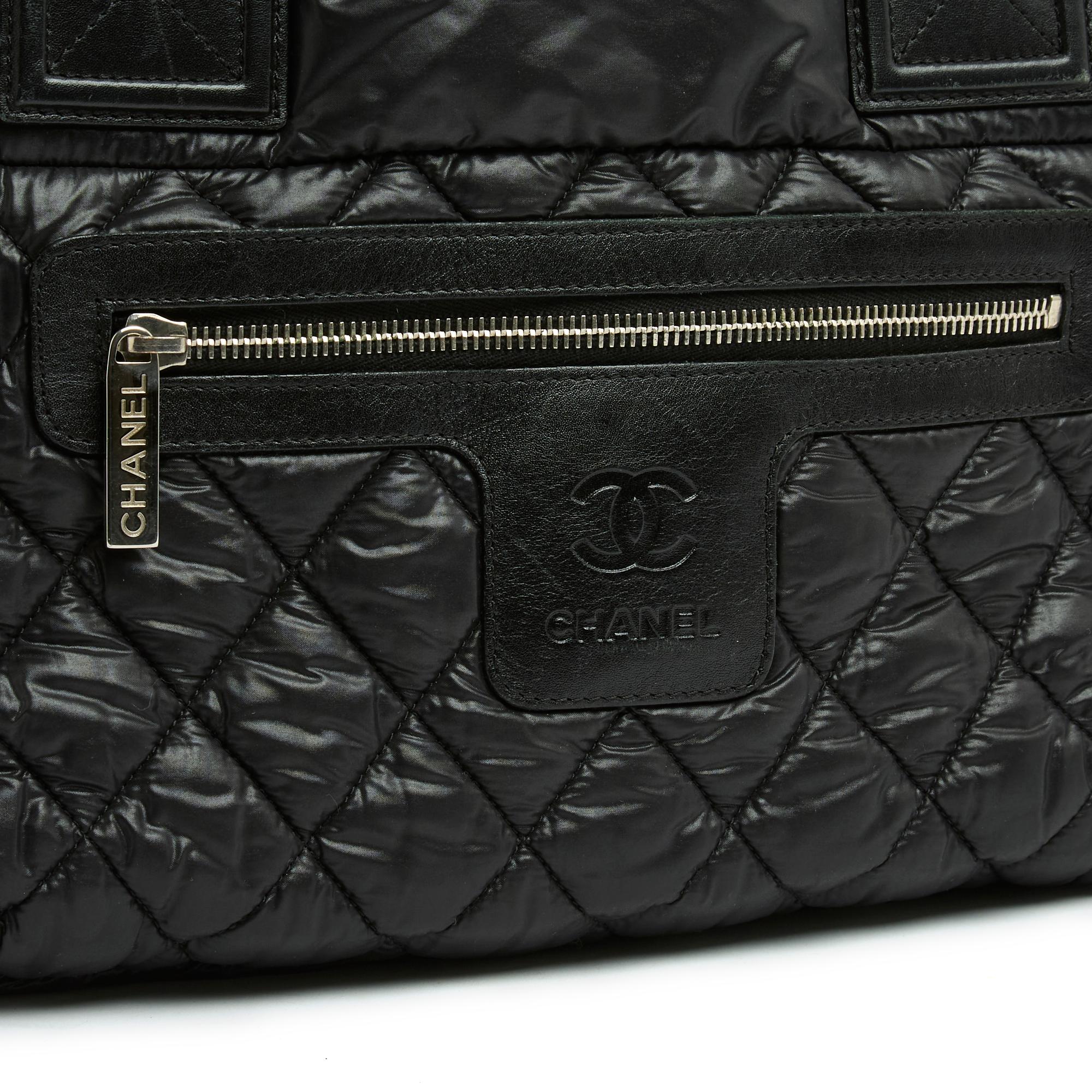 Women's or Men's Chanel Sac Cocoon Nylon Black PM Bag For Sale