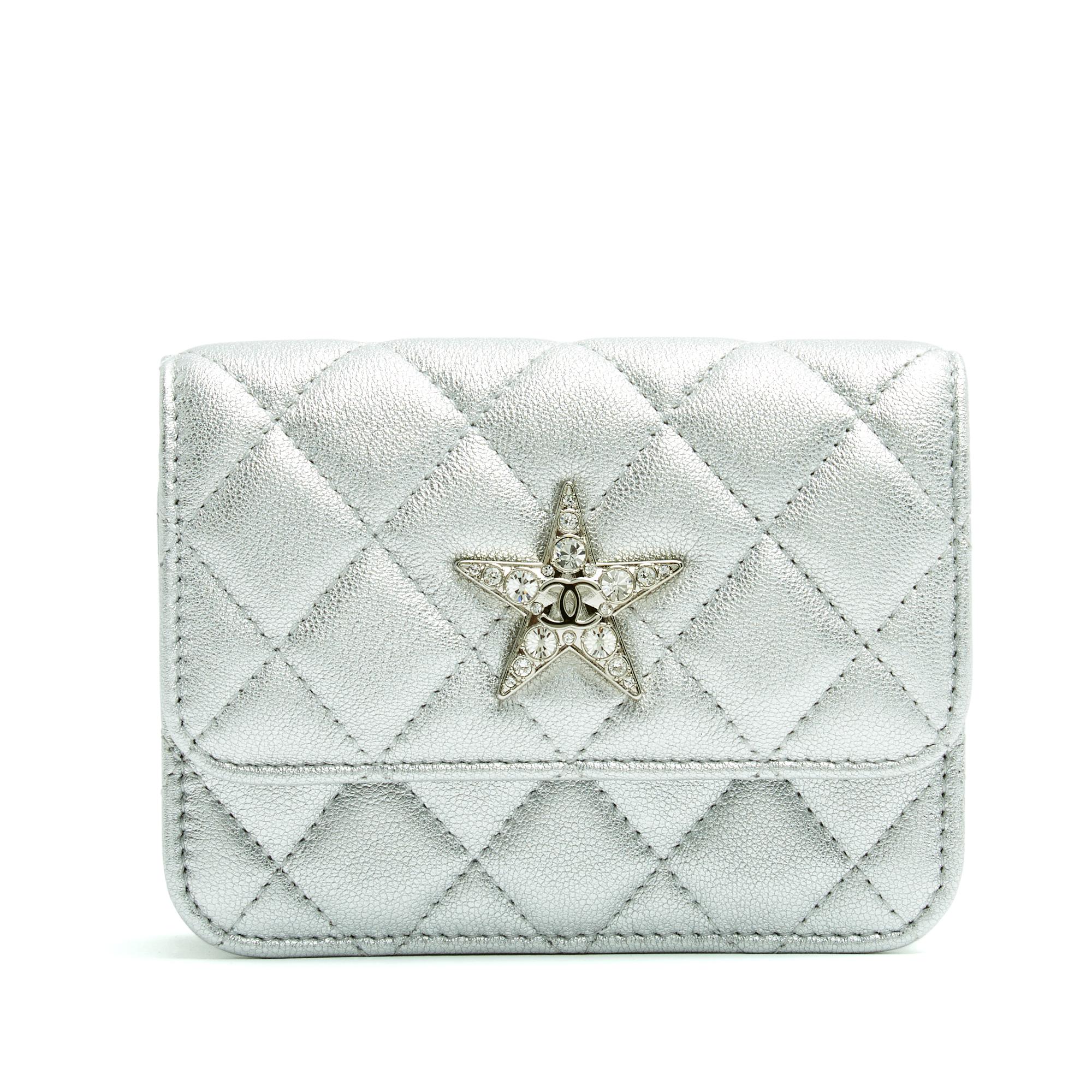 Chanel Sac Pochette Ceinture Classique Silver Star Leather Classic mini bag NIB en vente 2
