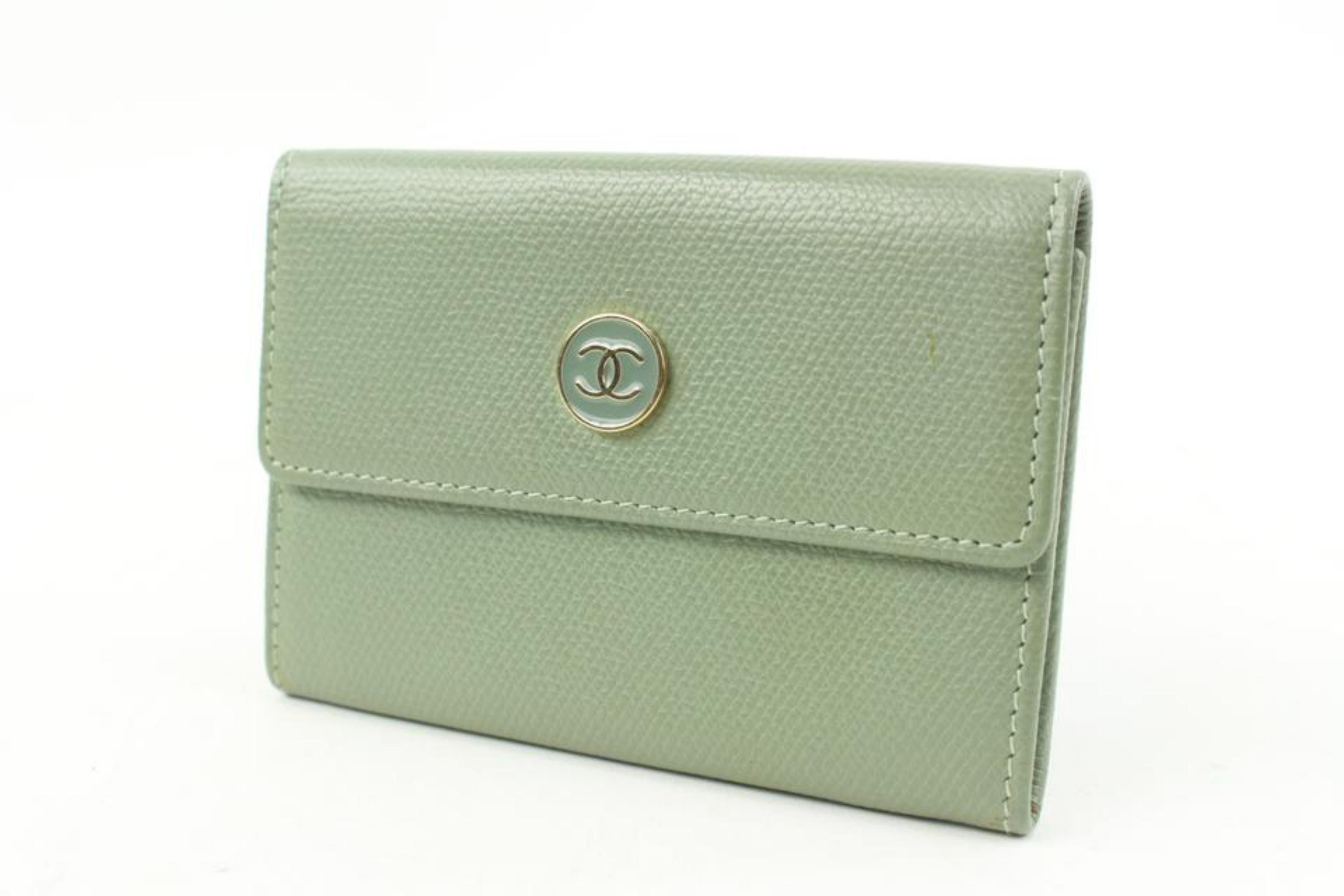 Chanel Sage Green Calfskin Button Line Card Holder Wallet Case 93ck228s
Date Code/Serial Number: 9806224
Made In: Italy
Measurements: Length:  4