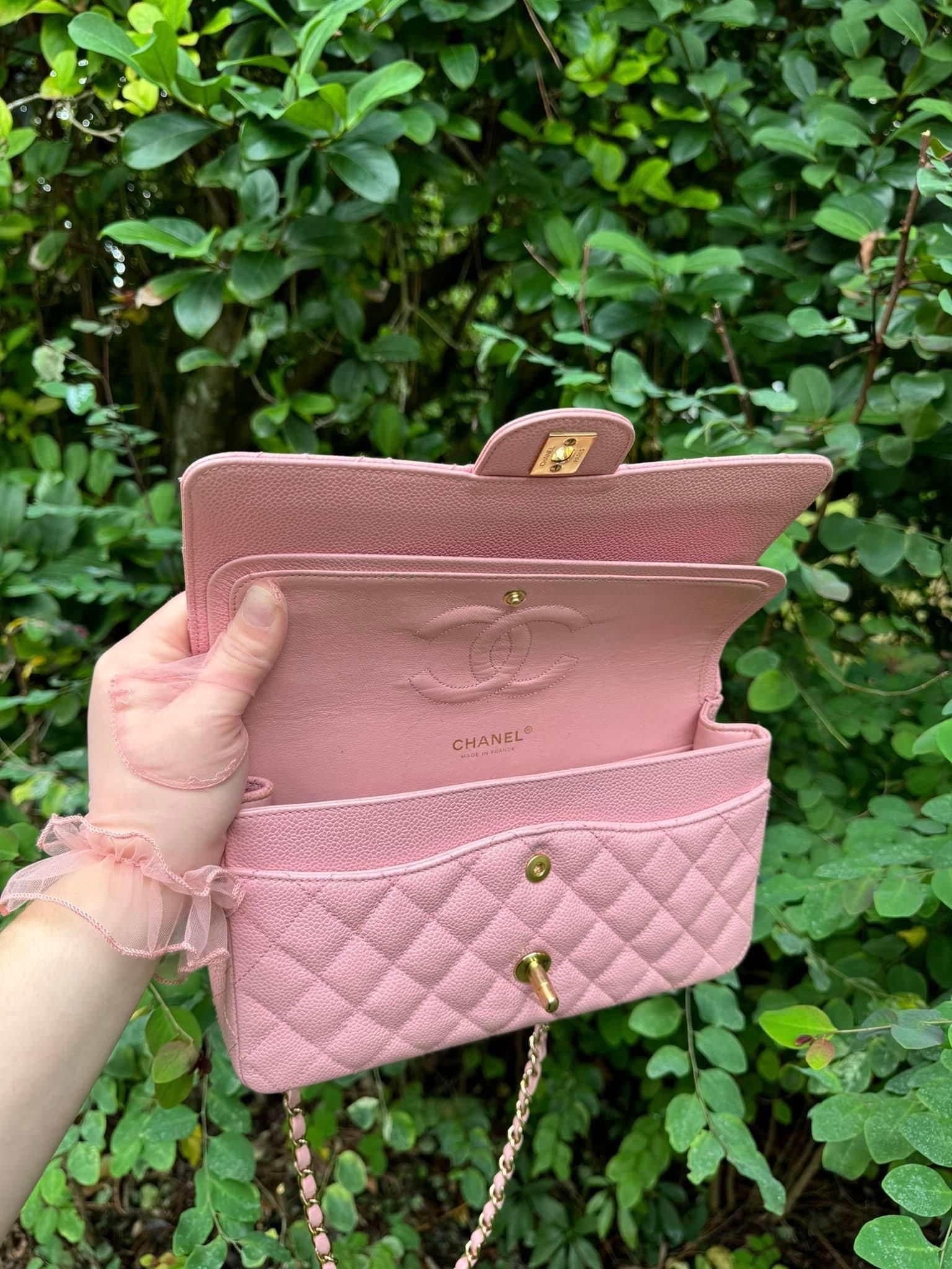 Chanel Sakura caviar medium double flap bag with GHW For Sale 2