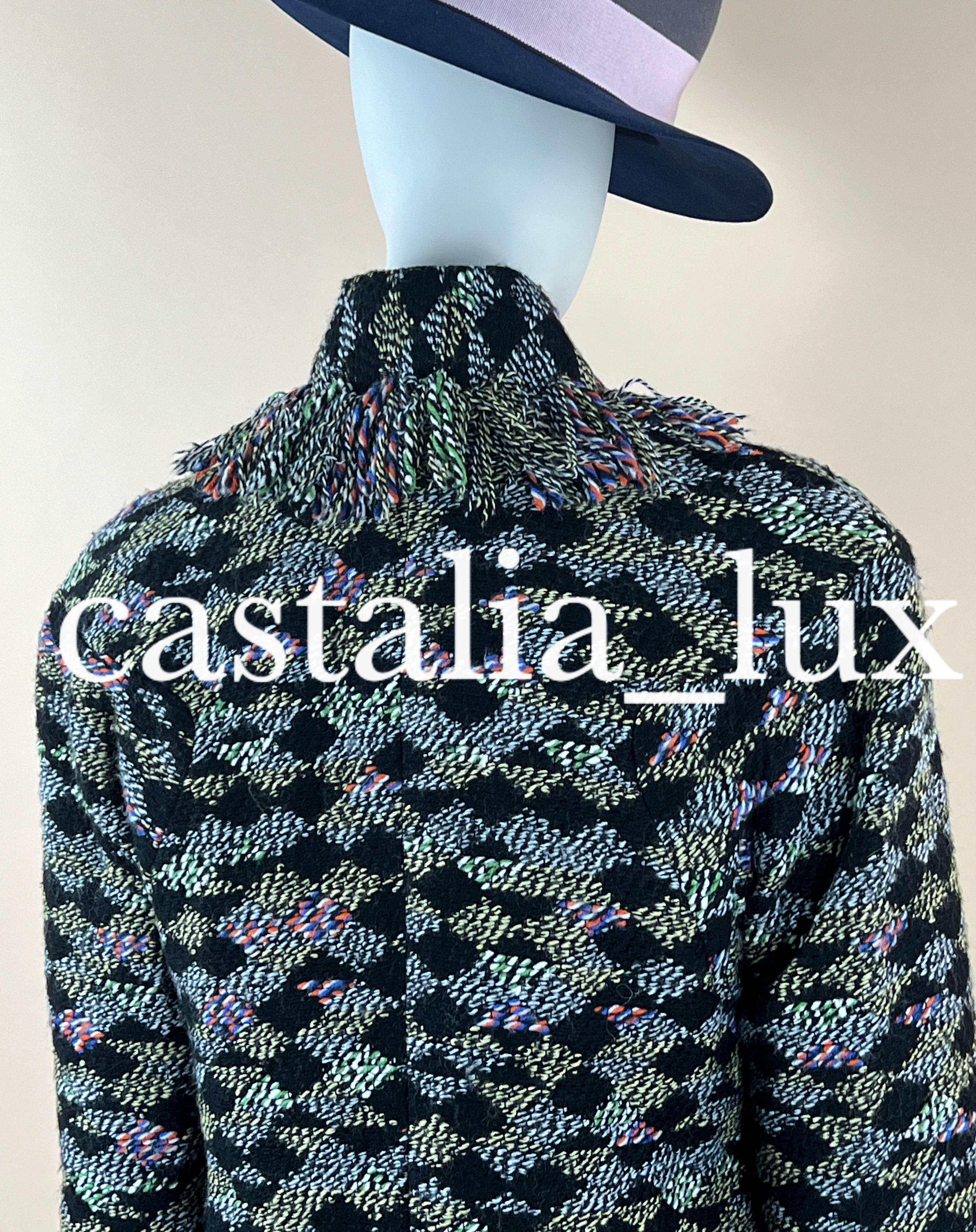 Chanel Salzburg Kollektion Mehrfarbiger Tweed-Mantel im Angebot 9