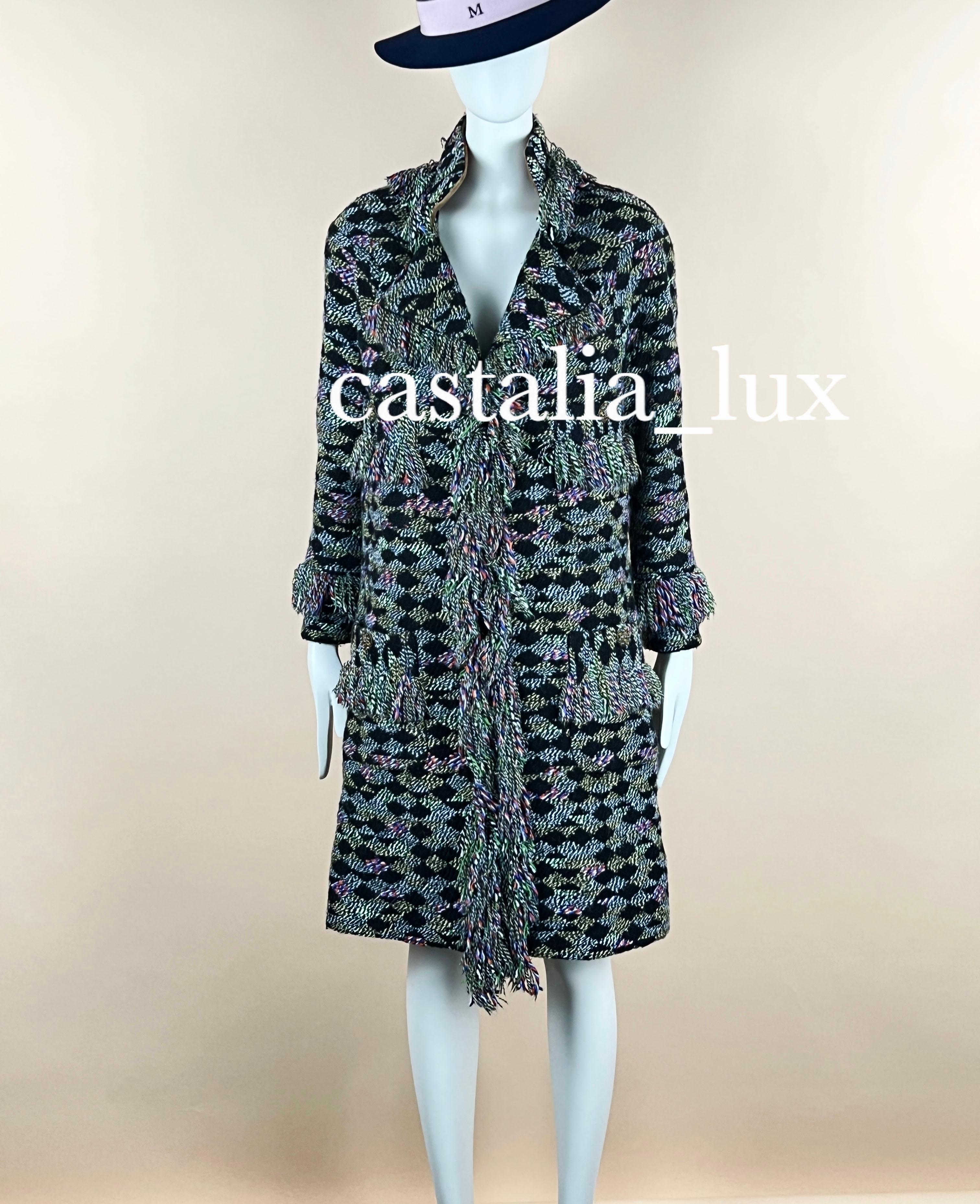 Chanel Salzburg Kollektion Mehrfarbiger Tweed-Mantel im Angebot 1