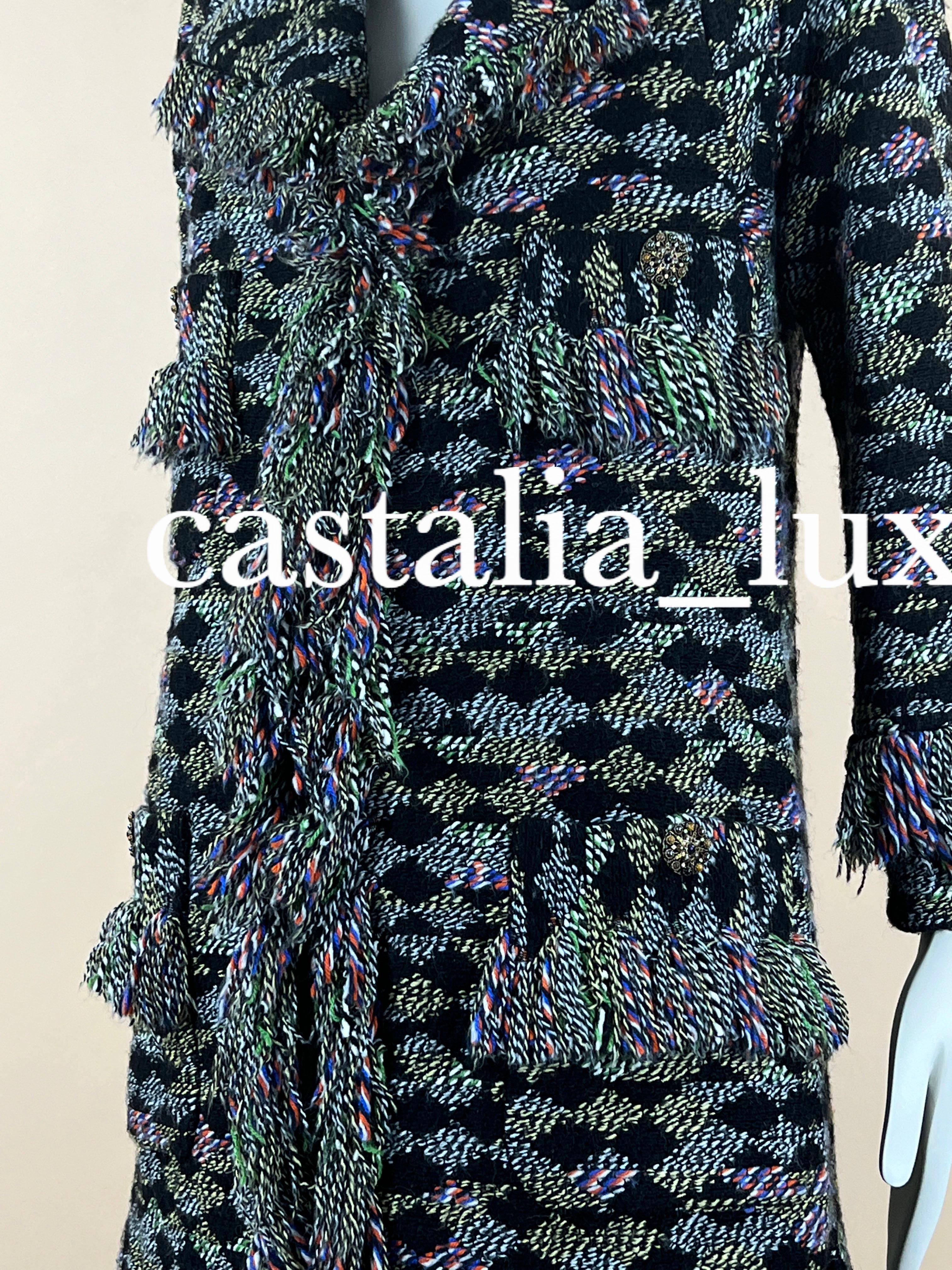 Chanel Salzburg Kollektion Mehrfarbiger Tweed-Mantel im Angebot 2