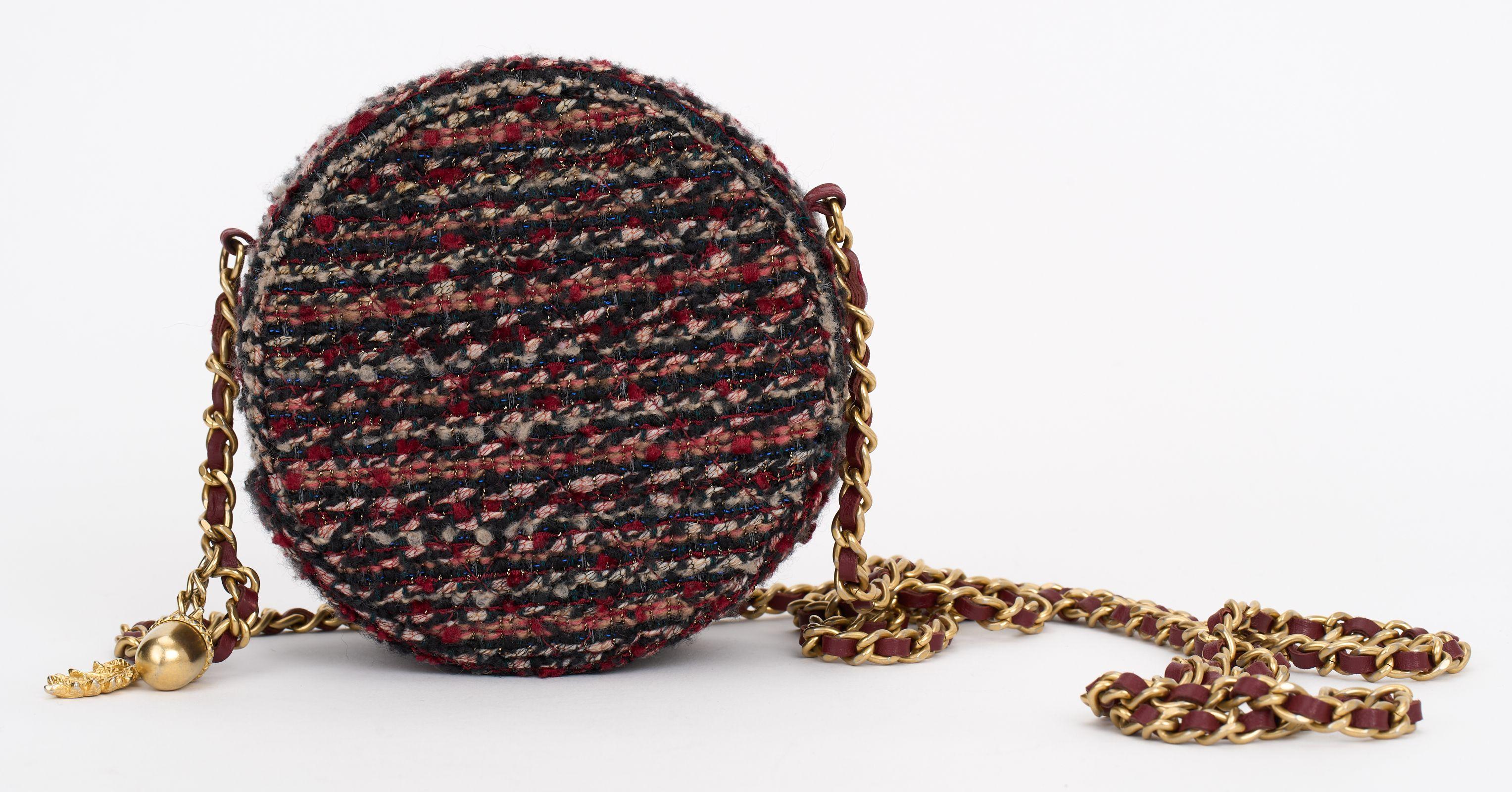 Chanel Salzburg Tweed Round Crossbody In Excellent Condition For Sale In West Hollywood, CA