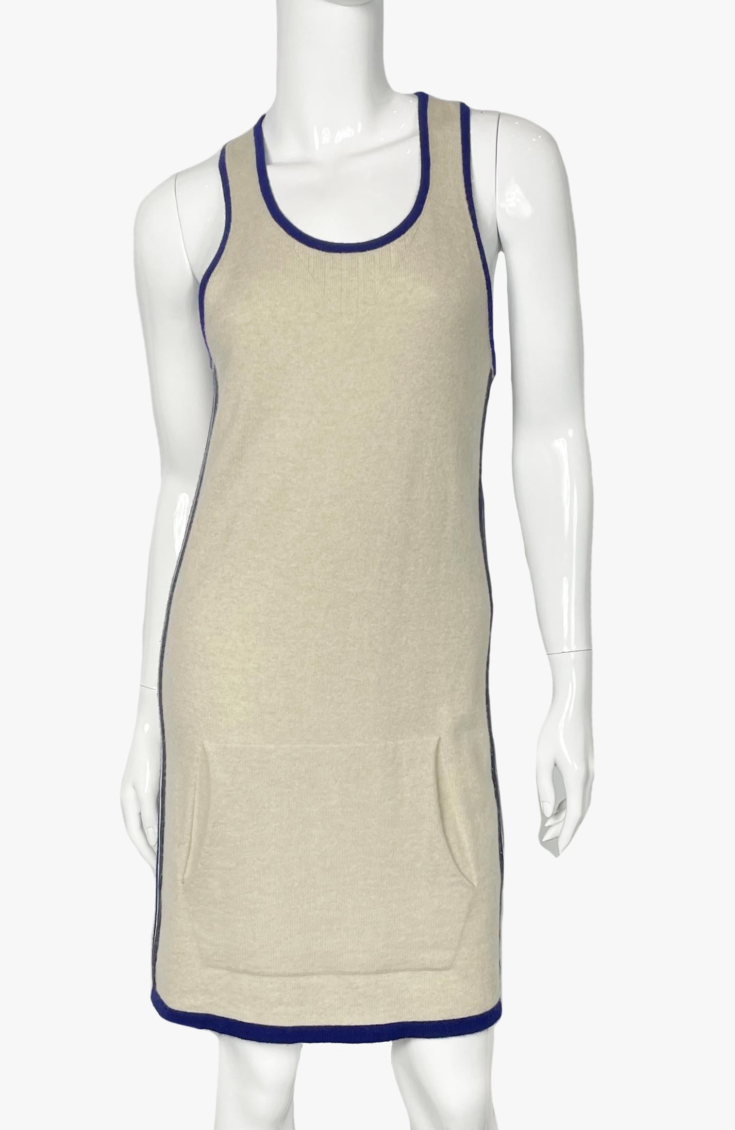 Chanel sand cashmere tank kangaroo pocket dress with blue piping, 2010s For Sale 2