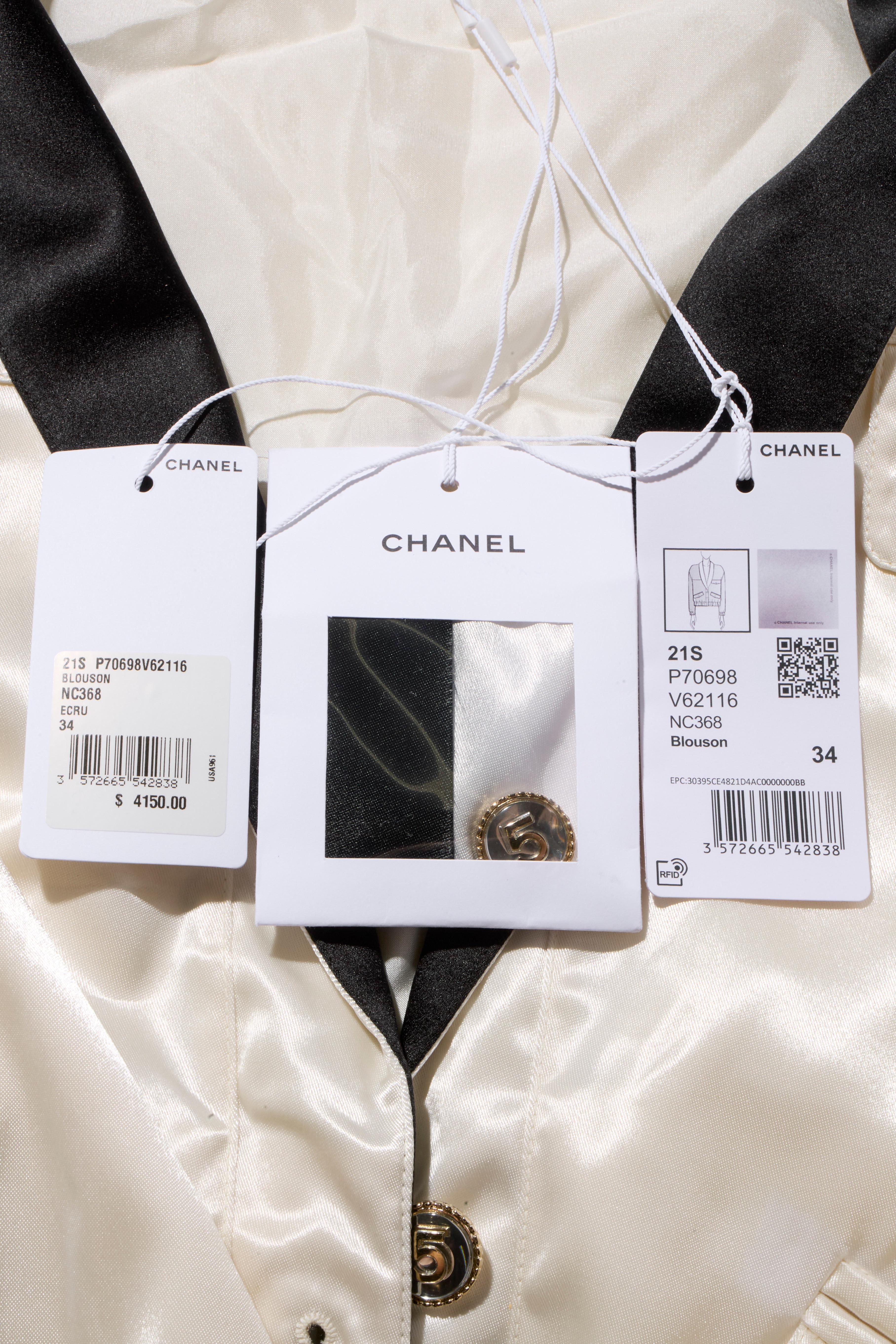 Chanel Satin Bomber Jacket Spring/Summer 2021 Ecru with Black Collar FR 34 NWT For Sale 9