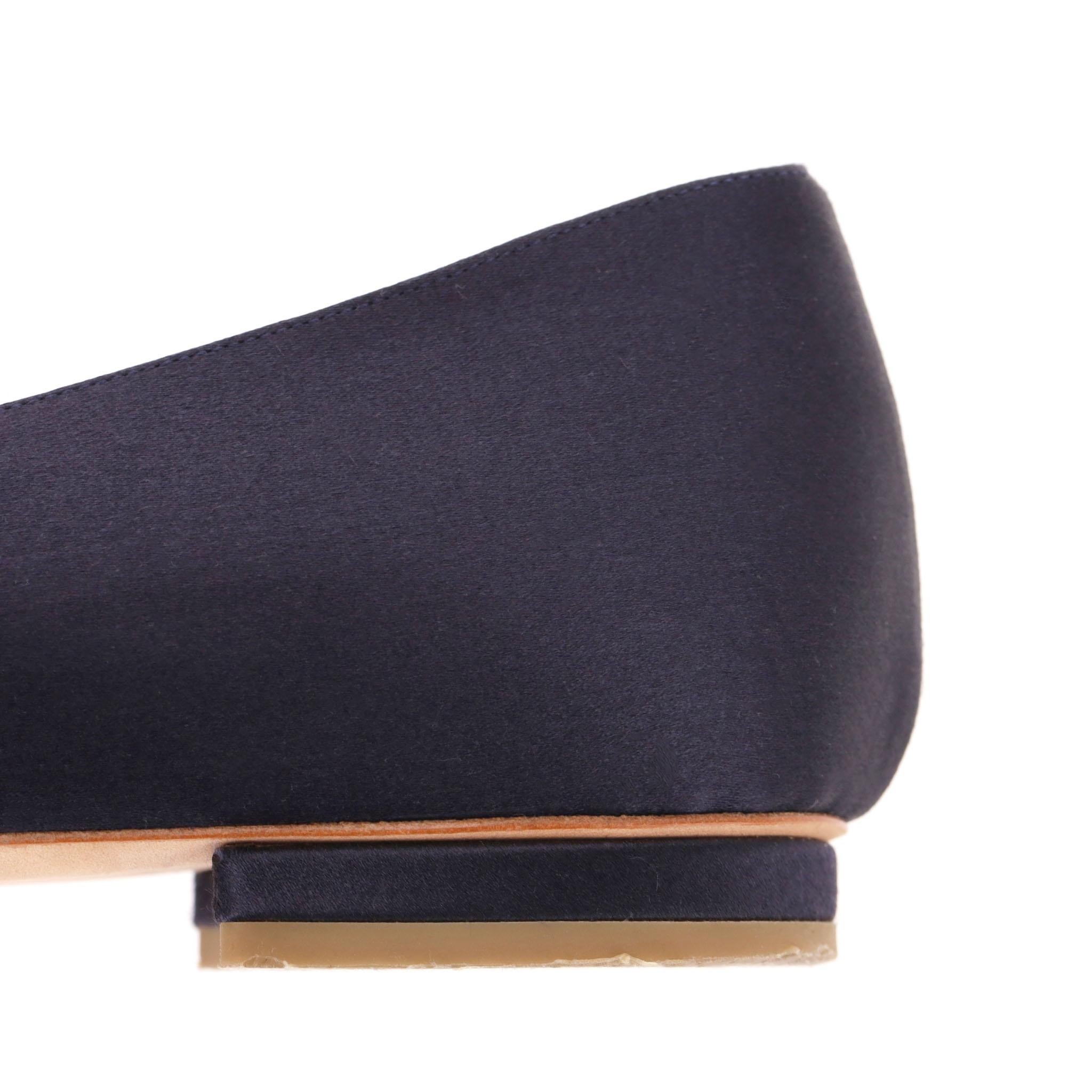 Chanel Satin Schleife & Kristall 'CC' Logo Detail Ballett Flats im Angebot 3