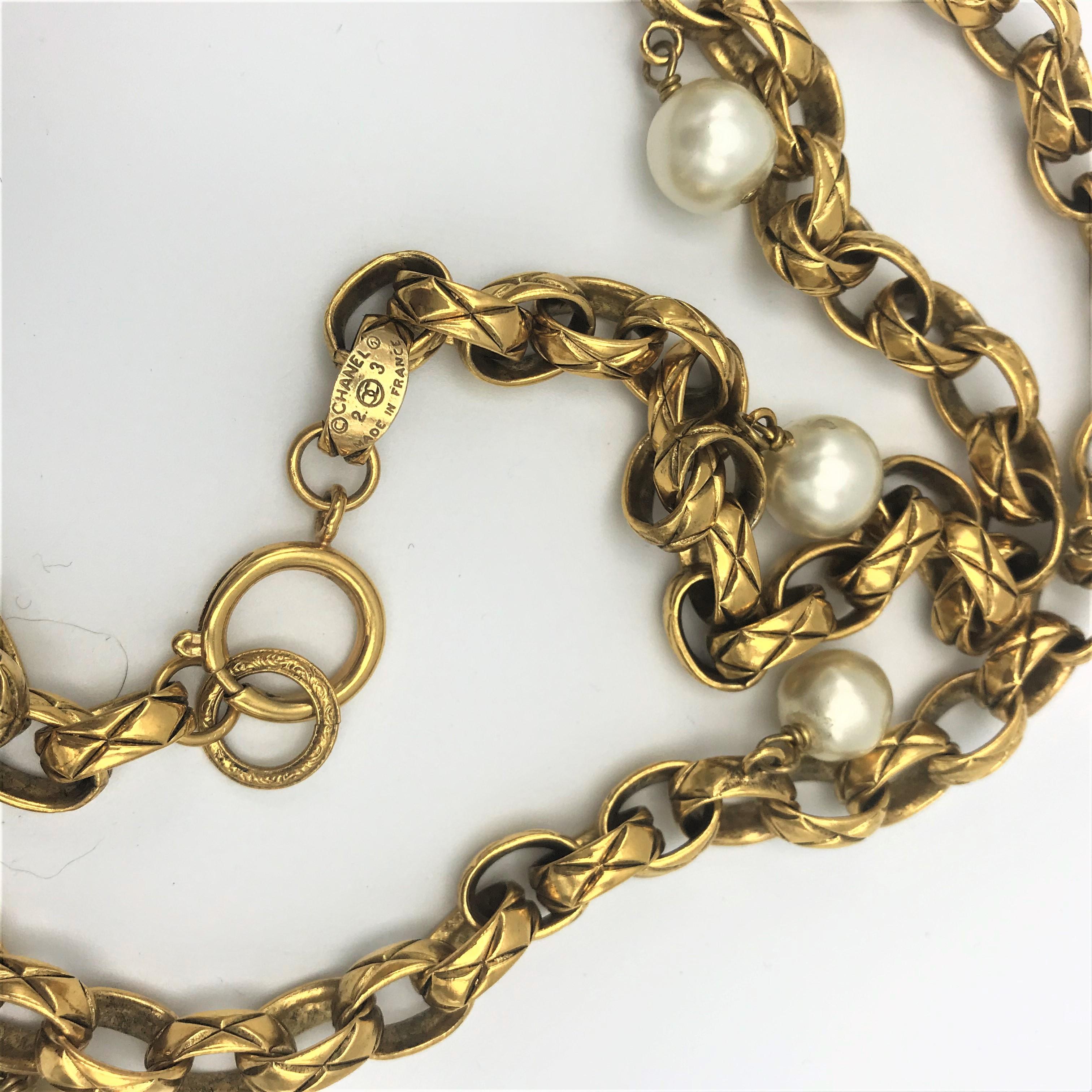 CHANEL necklace by Robert Goossens with imitation pearls, gold plated 1985s  1