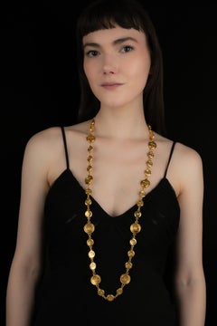 Collier sautoir Chanel par Karl Lagerfeld circa 1985-1990