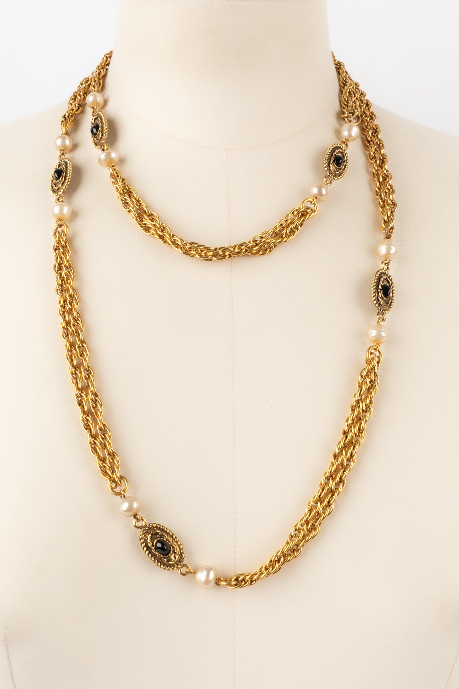 Women's Chanel Sautoir with Costume Pearls and Tiny Glass Paste Cabochons, 1982