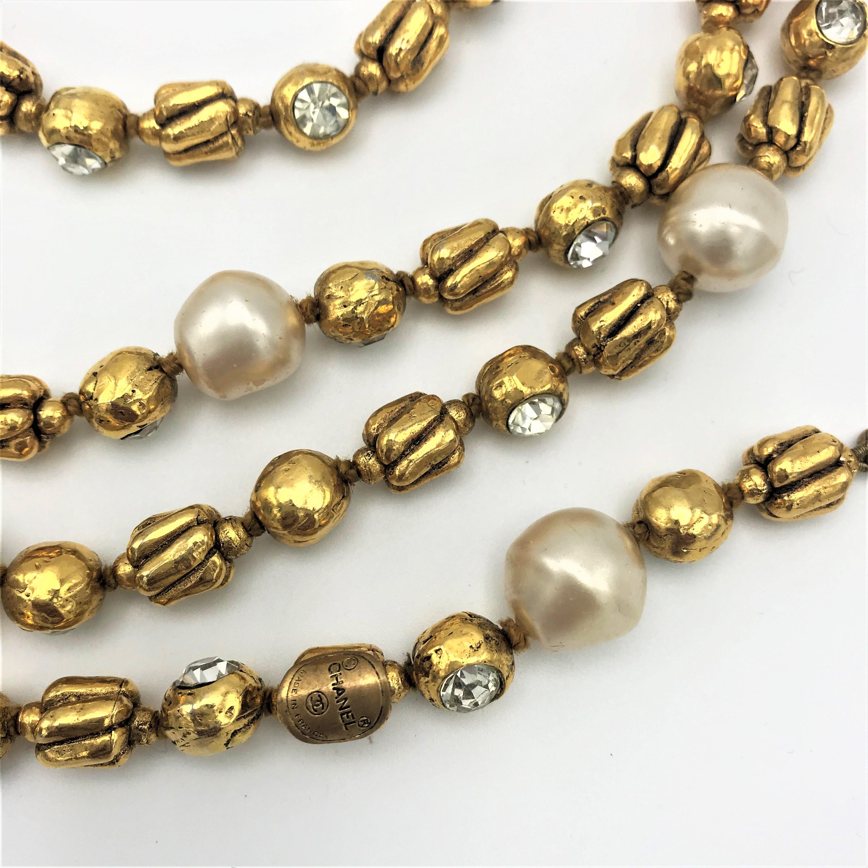 80s pearl necklace