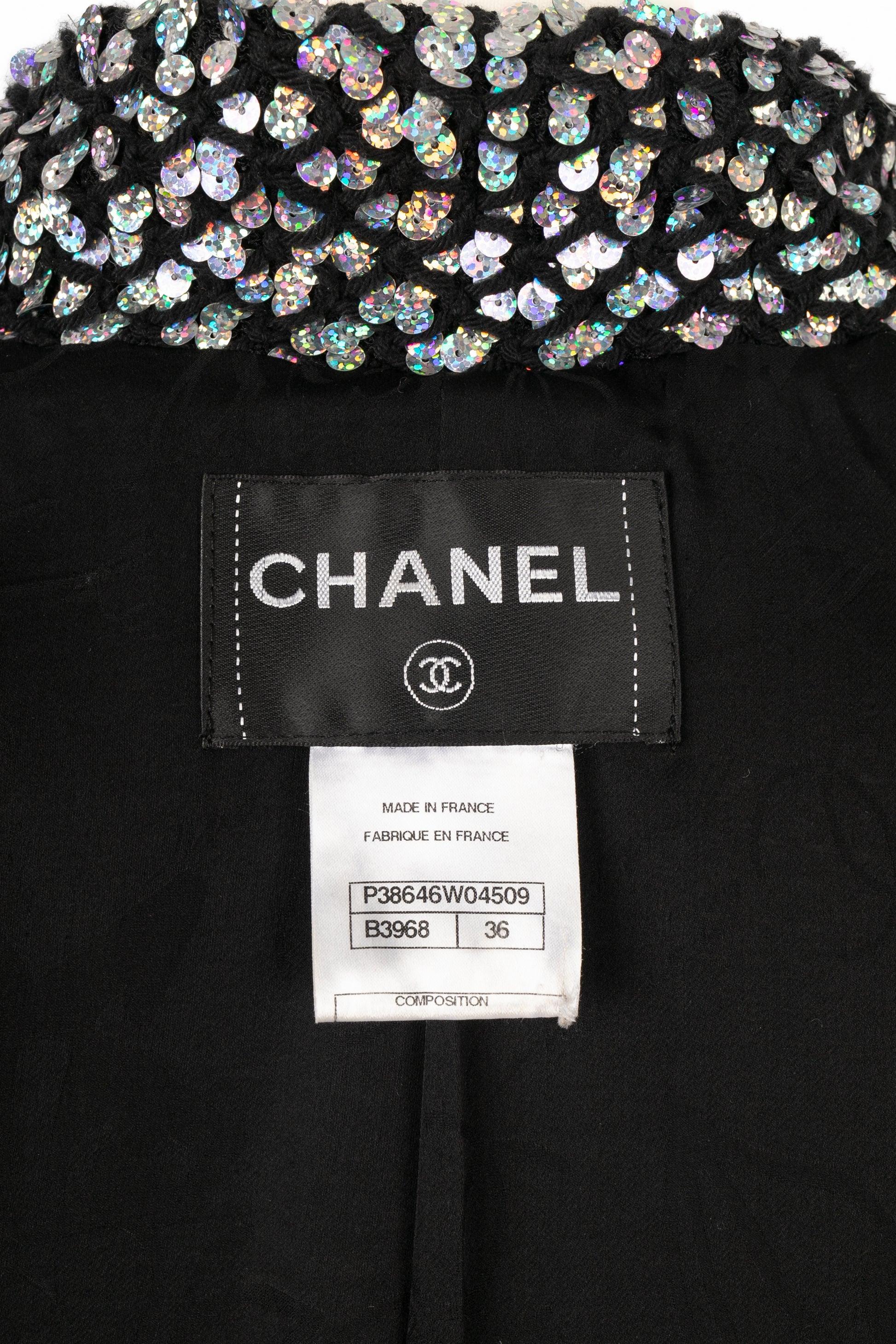 Giacca Chanel 'Scales' in tweed nero in vendita 7