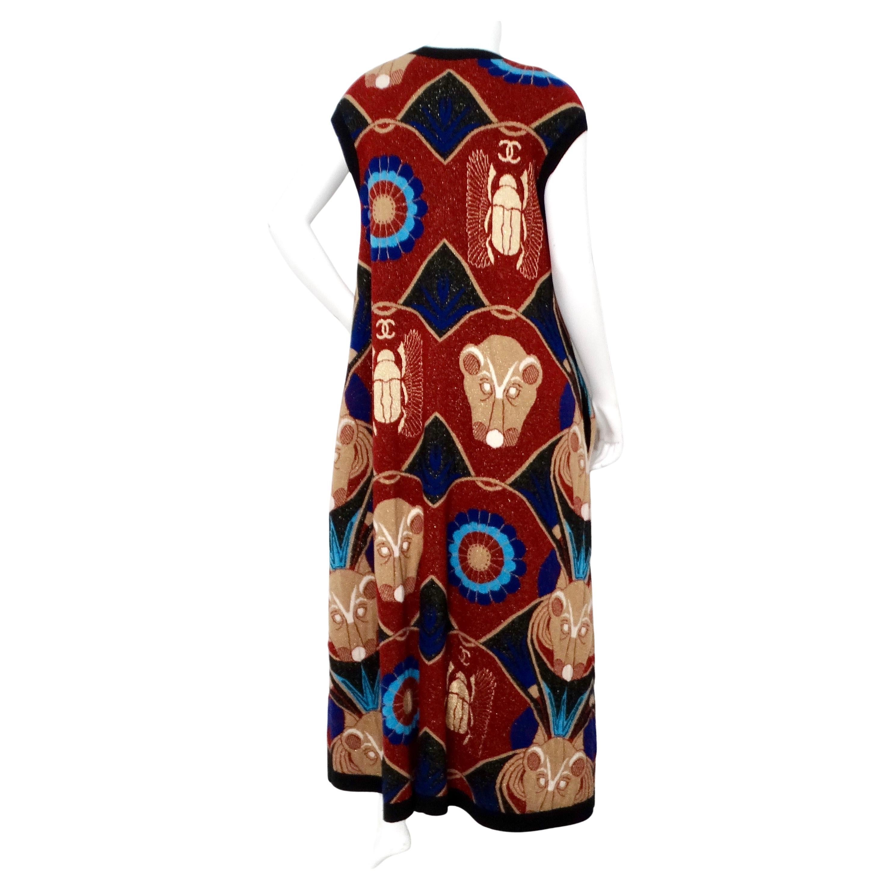 Marron Chanel Gilet pull-over long en cachemire imprimé scarabée égyptien Runway 2019 en vente