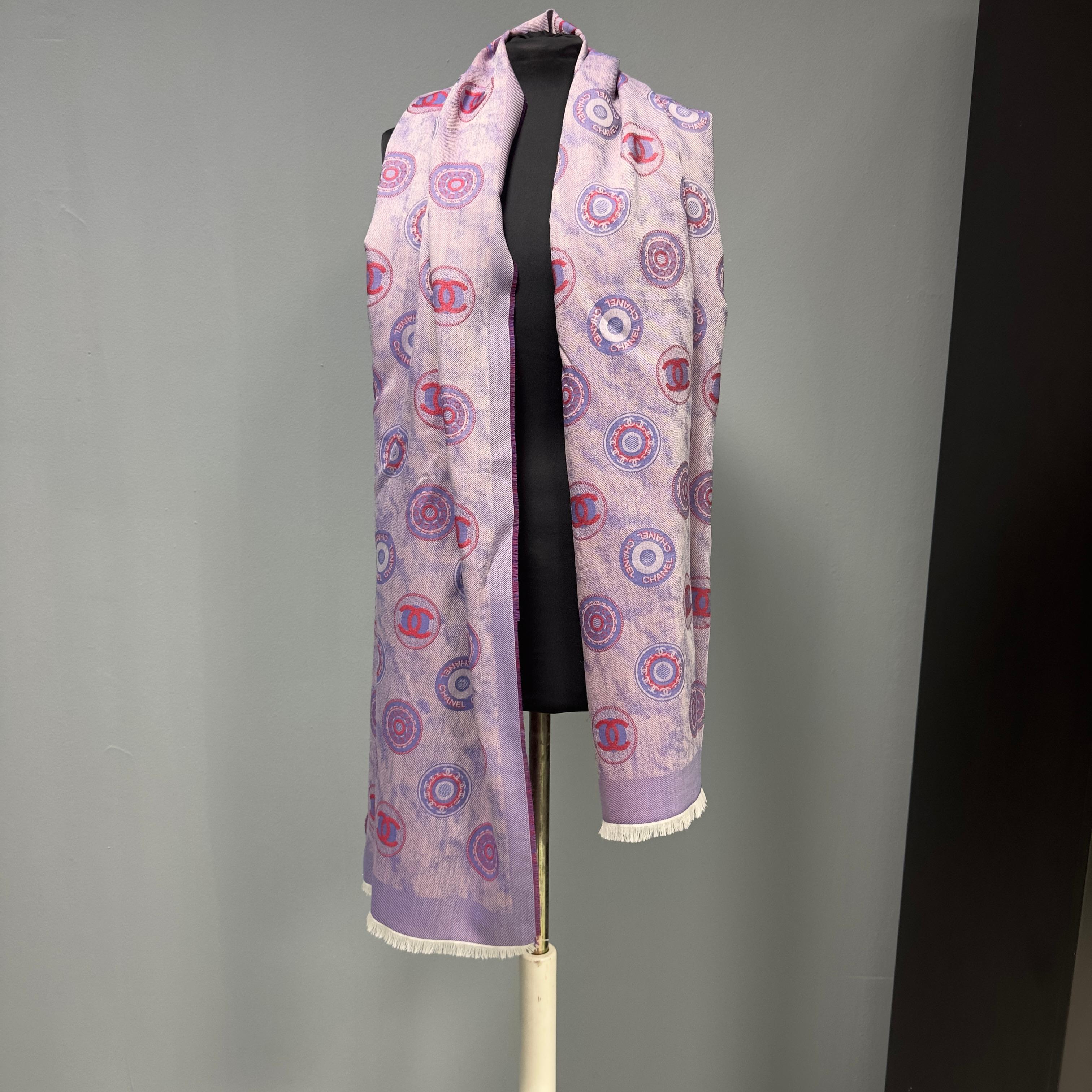 da uomo o donna Chanel sciarpa rettangolare in cachemire e seta con monogramm, nuova in vendita