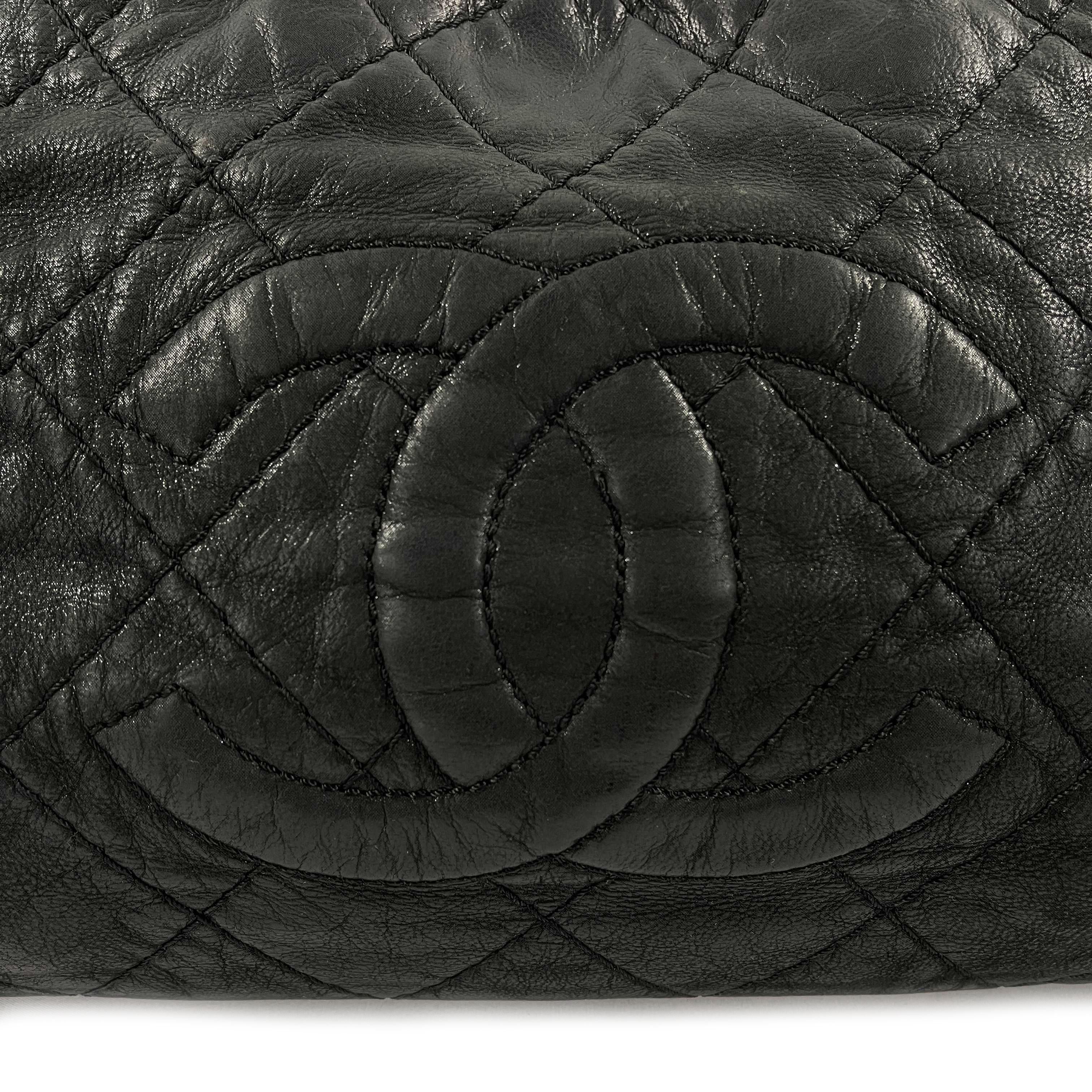 CHANEL - Sea Hit Black Iridescent CC Calfskin Medium Shoulder Bag For Sale 7