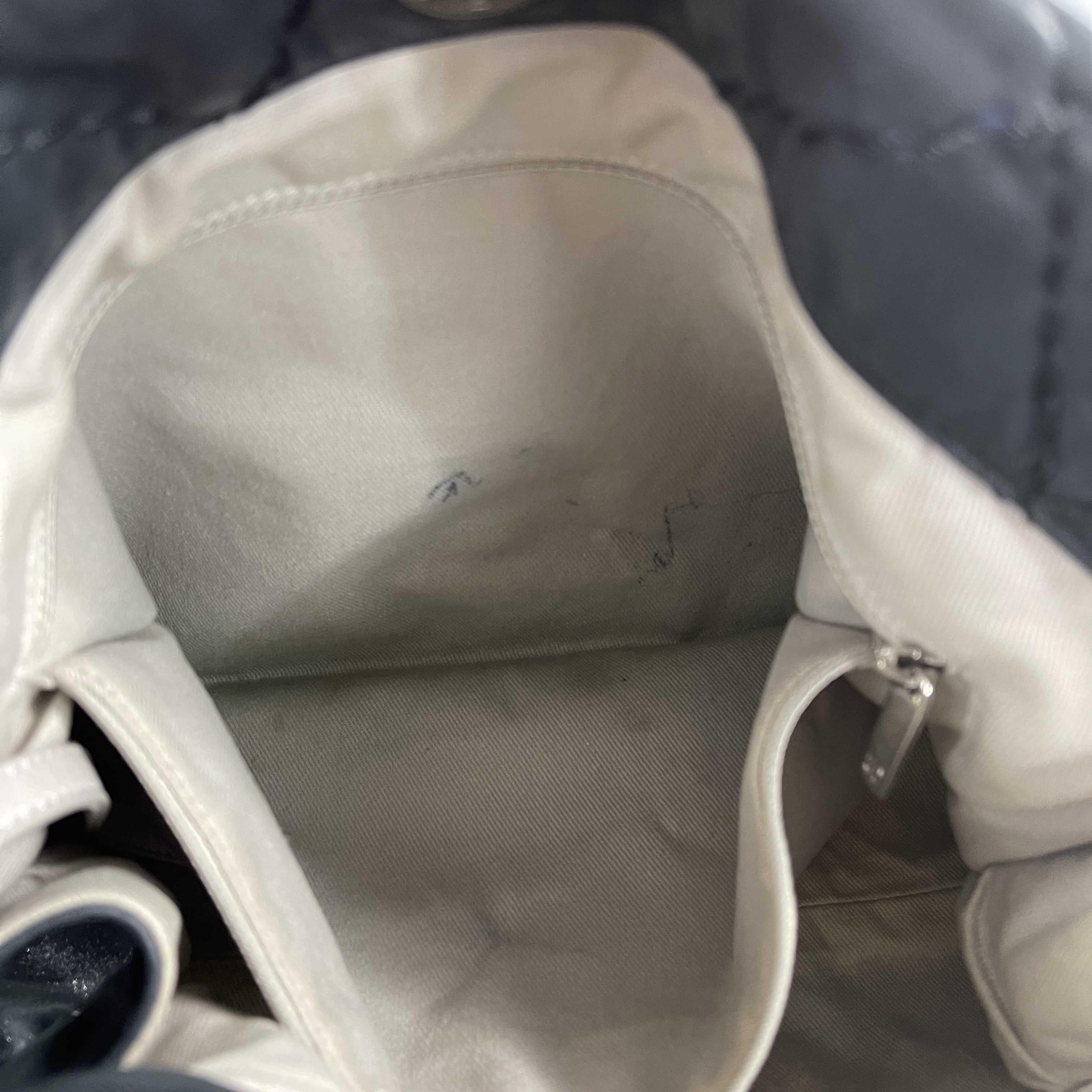 CHANEL - Sea Hit Black Iridescent CC Calfskin Medium Shoulder Bag For Sale 12