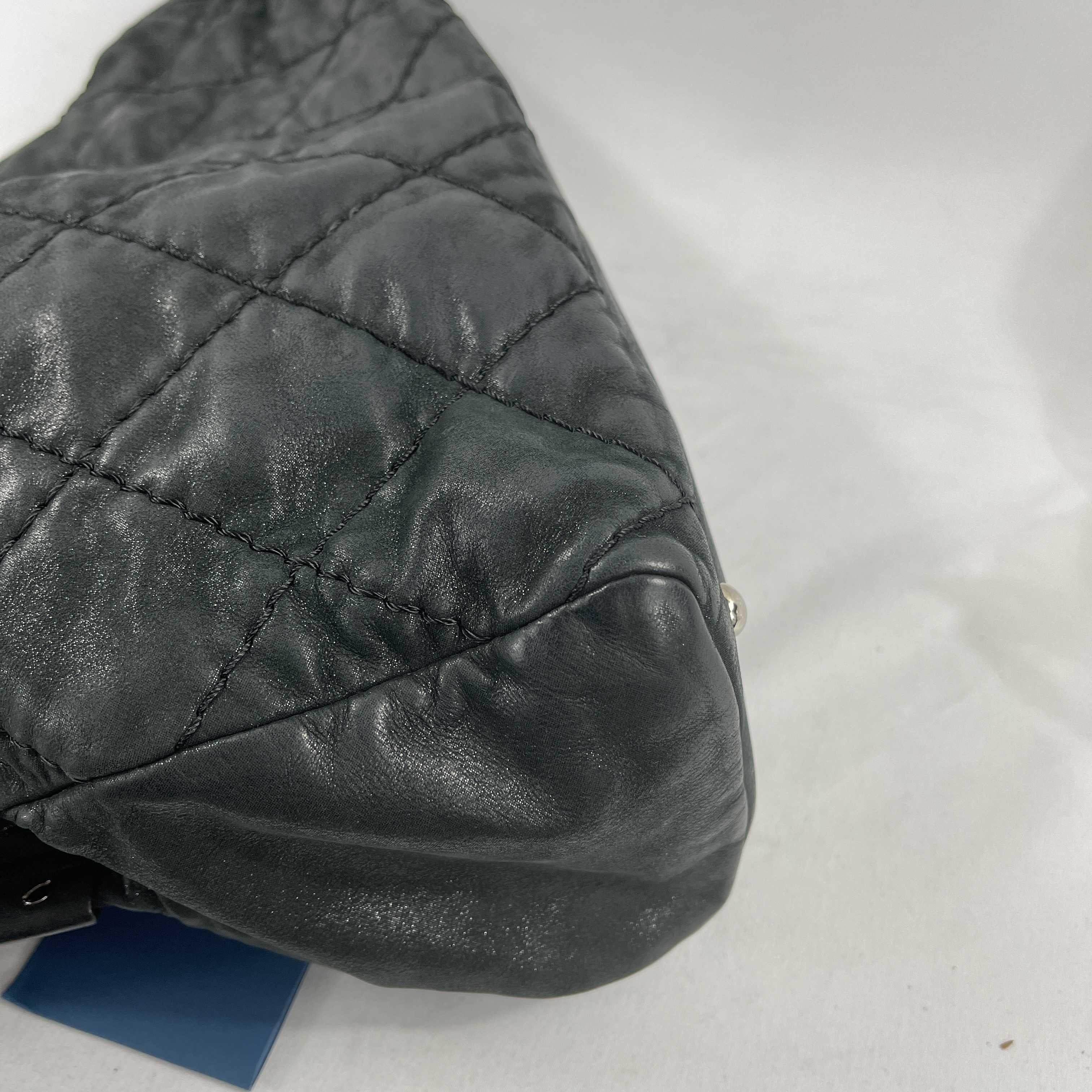 CHANEL - Sea Hit Black Iridescent CC Calfskin Medium Shoulder Bag For Sale 13