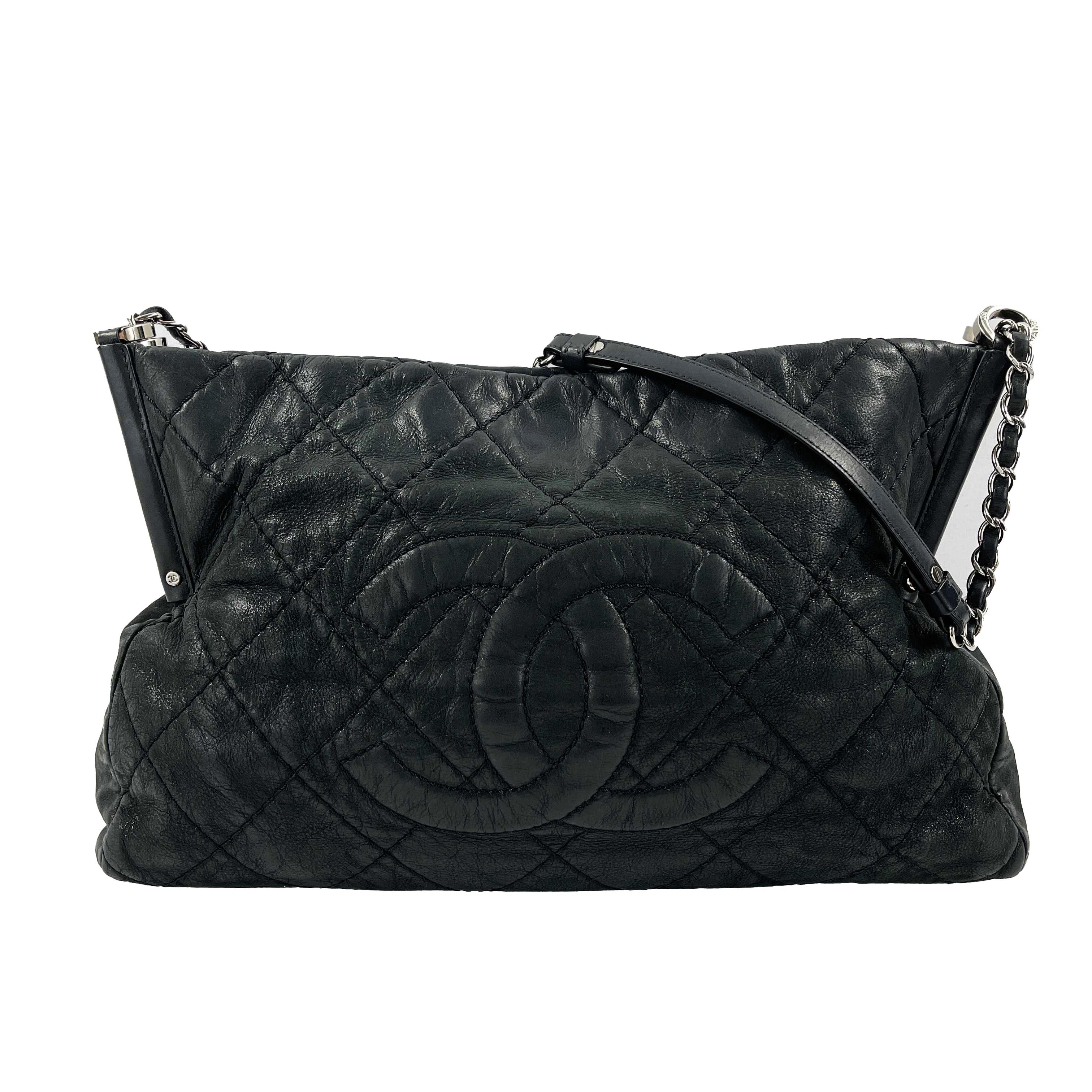CHANEL - Sea Hit Black Iridescent CC Calfskin Medium Shoulder Bag For Sale 4
