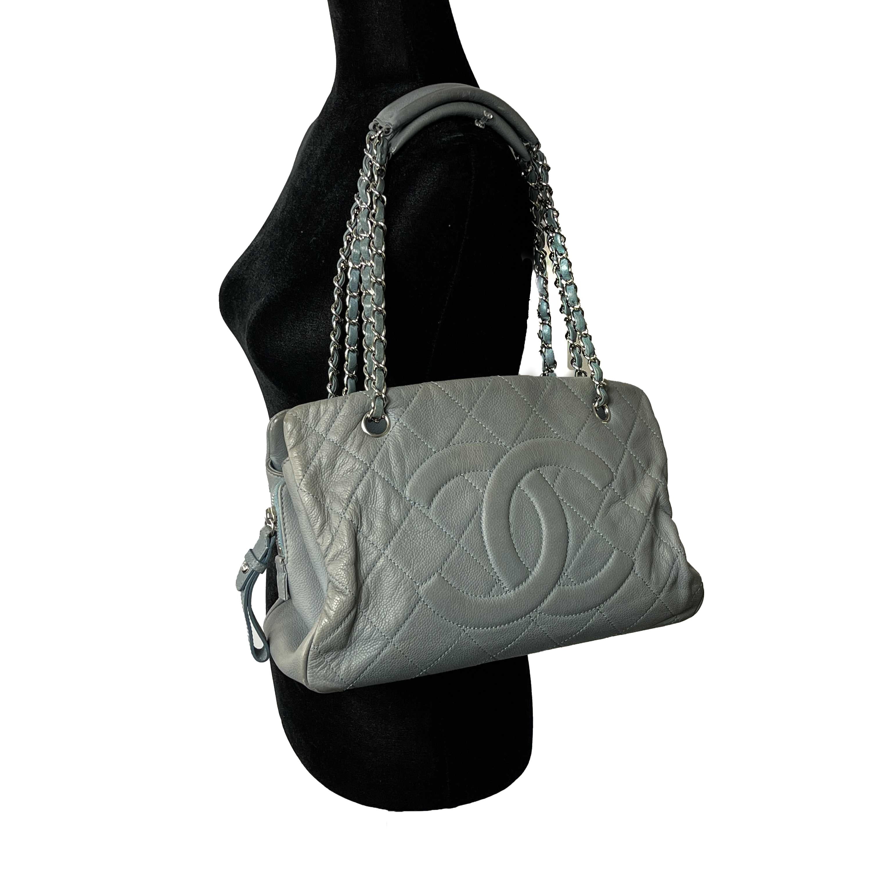 CHANEL  Seafoam / Silver CC Caviar Medium Leather Shopping Tote / Shoulder Bag For Sale 7
