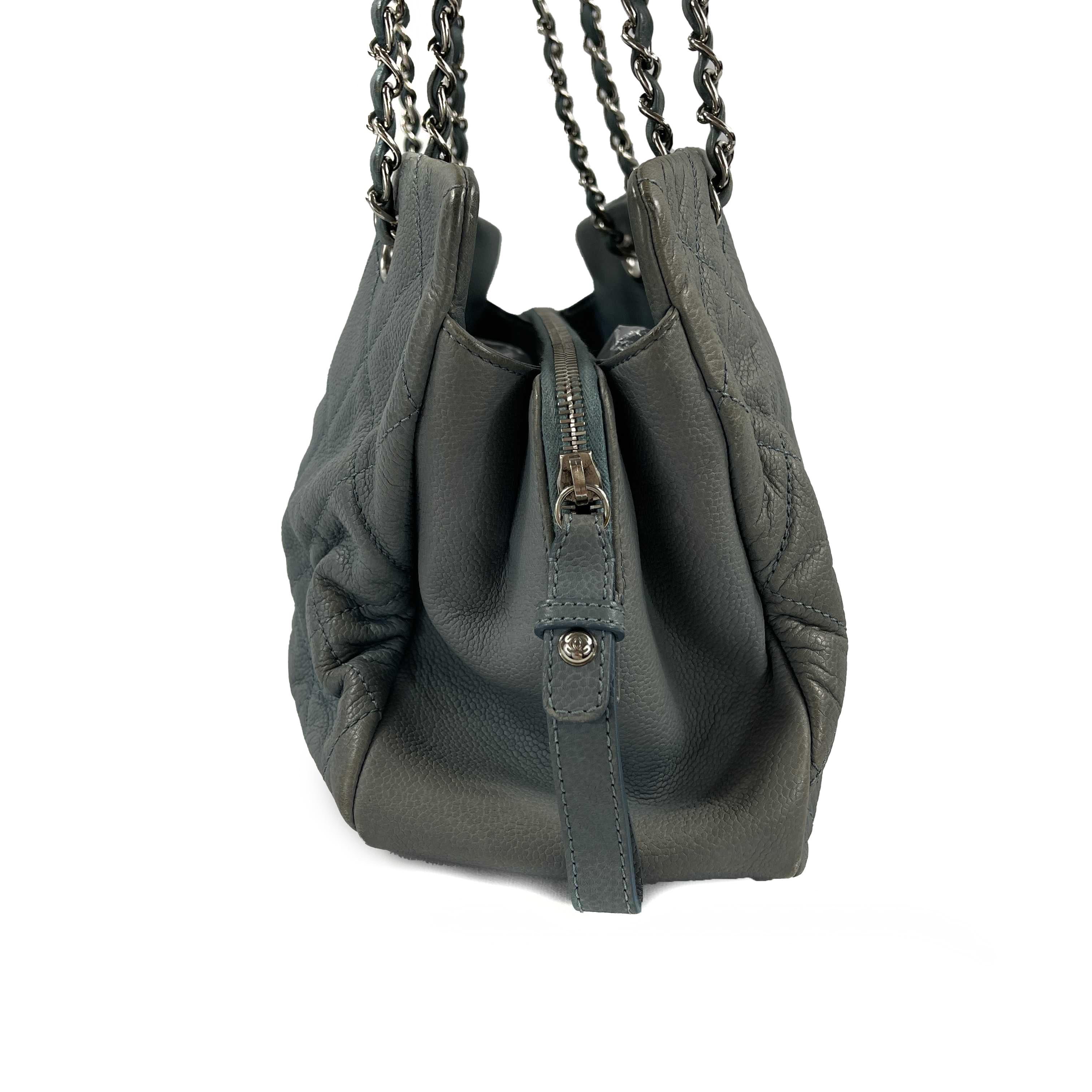 CHANEL  Seafoam / Silver CC Caviar Medium Leather Shopping Tote / Shoulder Bag For Sale 4