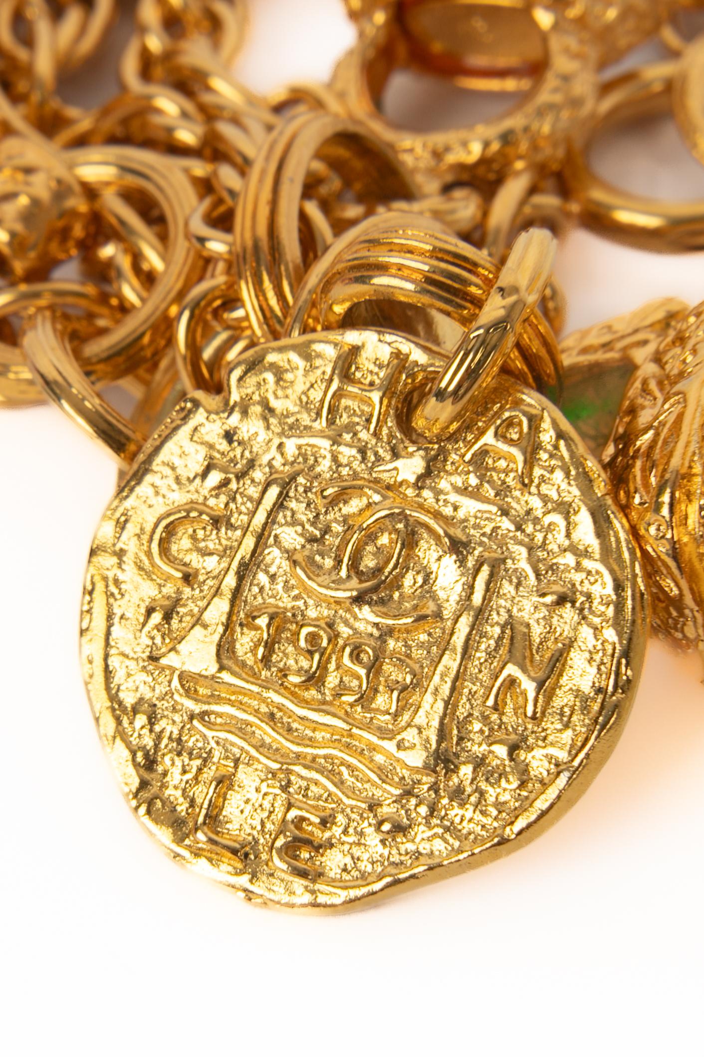 Collar con sello Chanel 1993 en venta 6