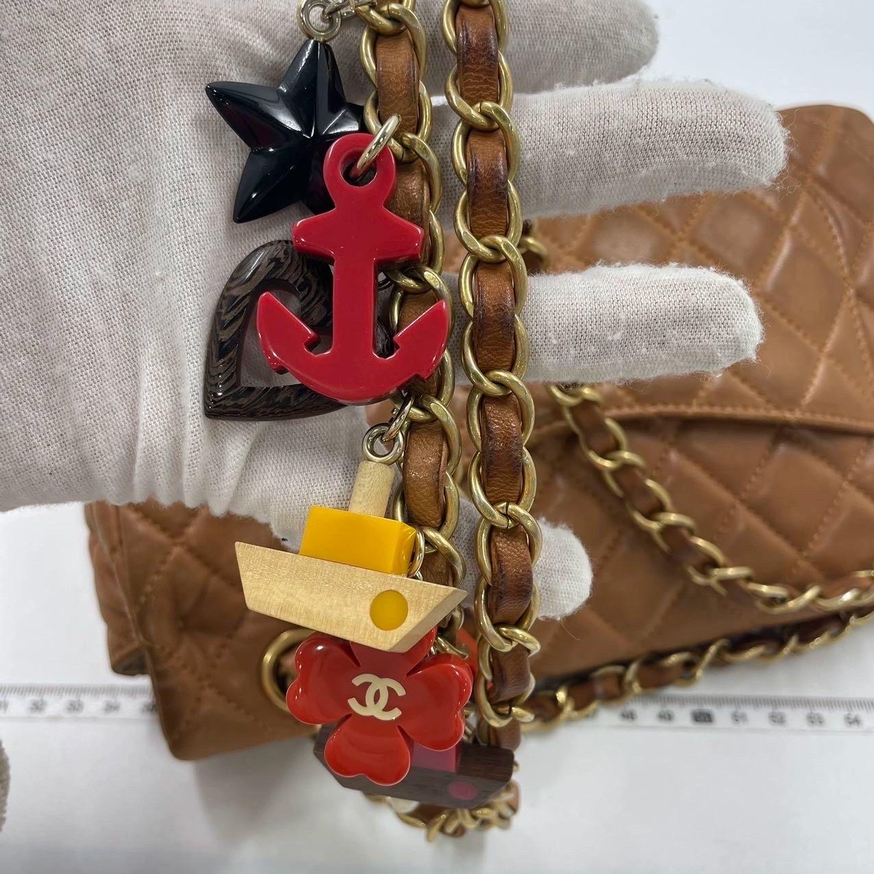 Chanel Seasonal Flap Medium Caramel Tan Brown Leather Valentine Marine Charms For Sale 3