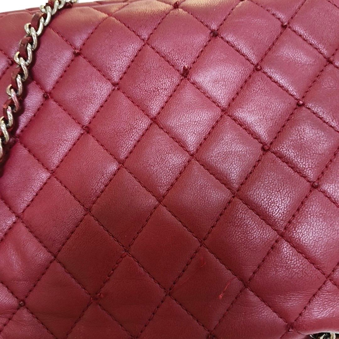 Chanel Seasonal Flap Petit cuir d'agneau bourgogne avec clous, 2012-13 en vente 8