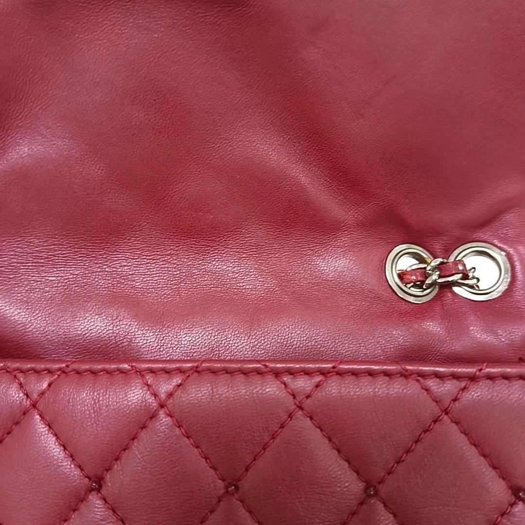 Chanel Seasonal Flap Petit cuir d'agneau bourgogne avec clous, 2012-13 en vente 12