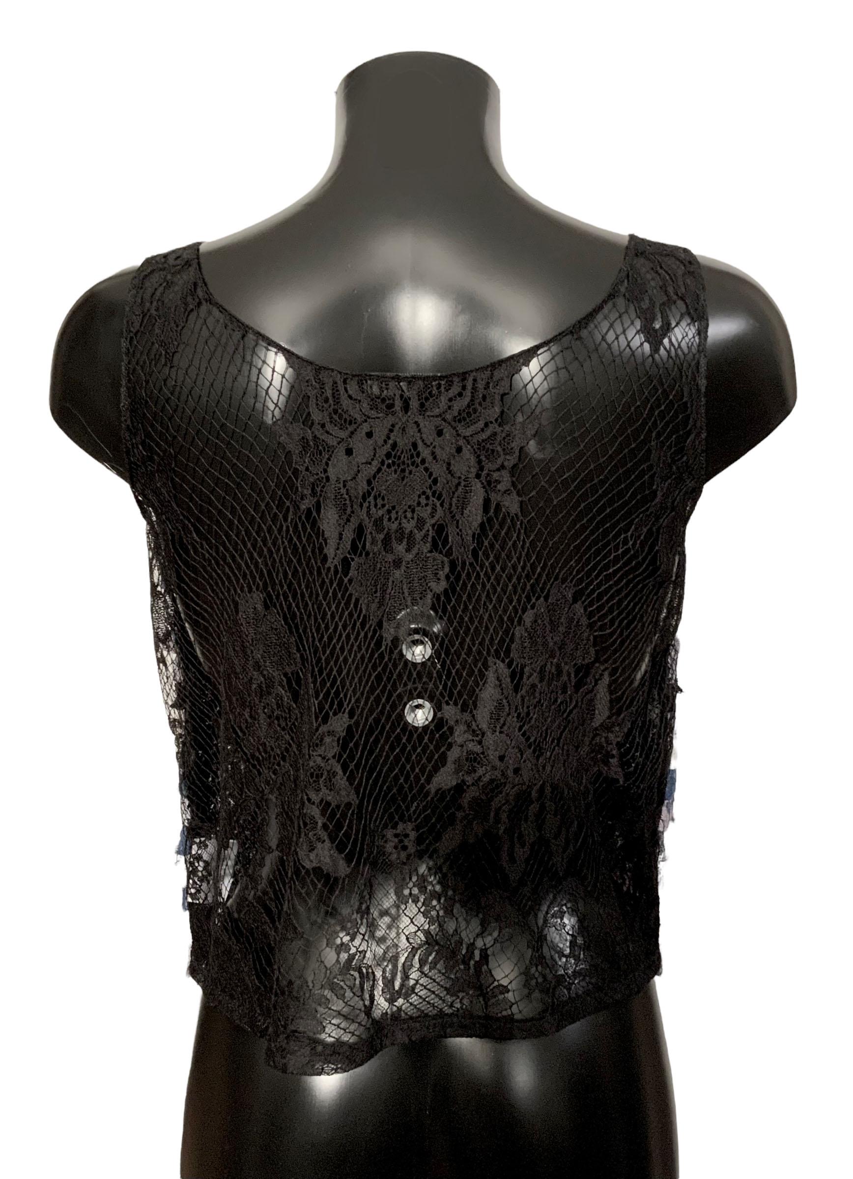 Chanel Seoul Resort 2016 Lace Top In Excellent Condition For Sale In Geneva, CH