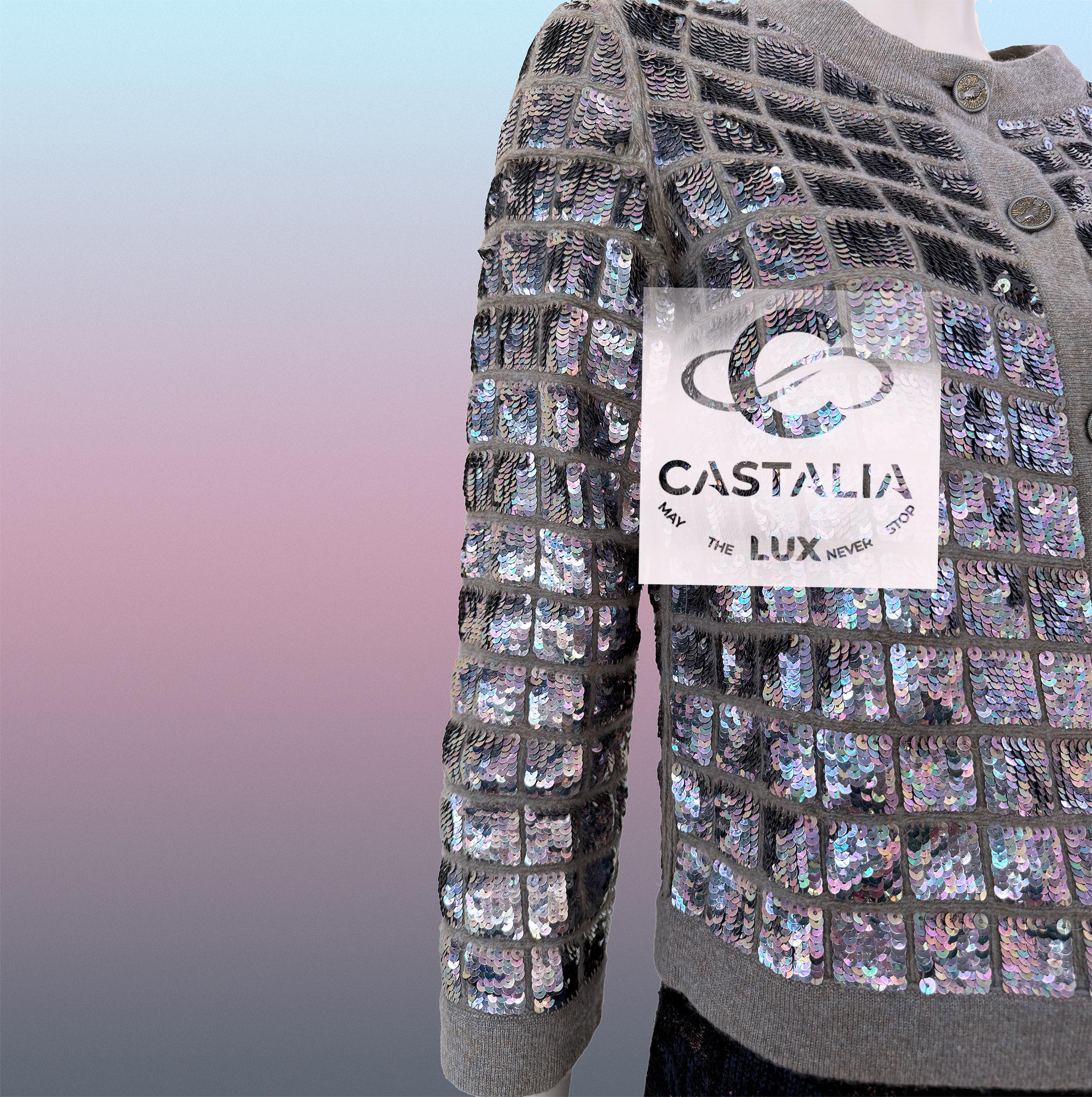 Chanel Pailletten-Strickjacke mit CC Handshake-Knöpfen 46 FR im Angebot 6