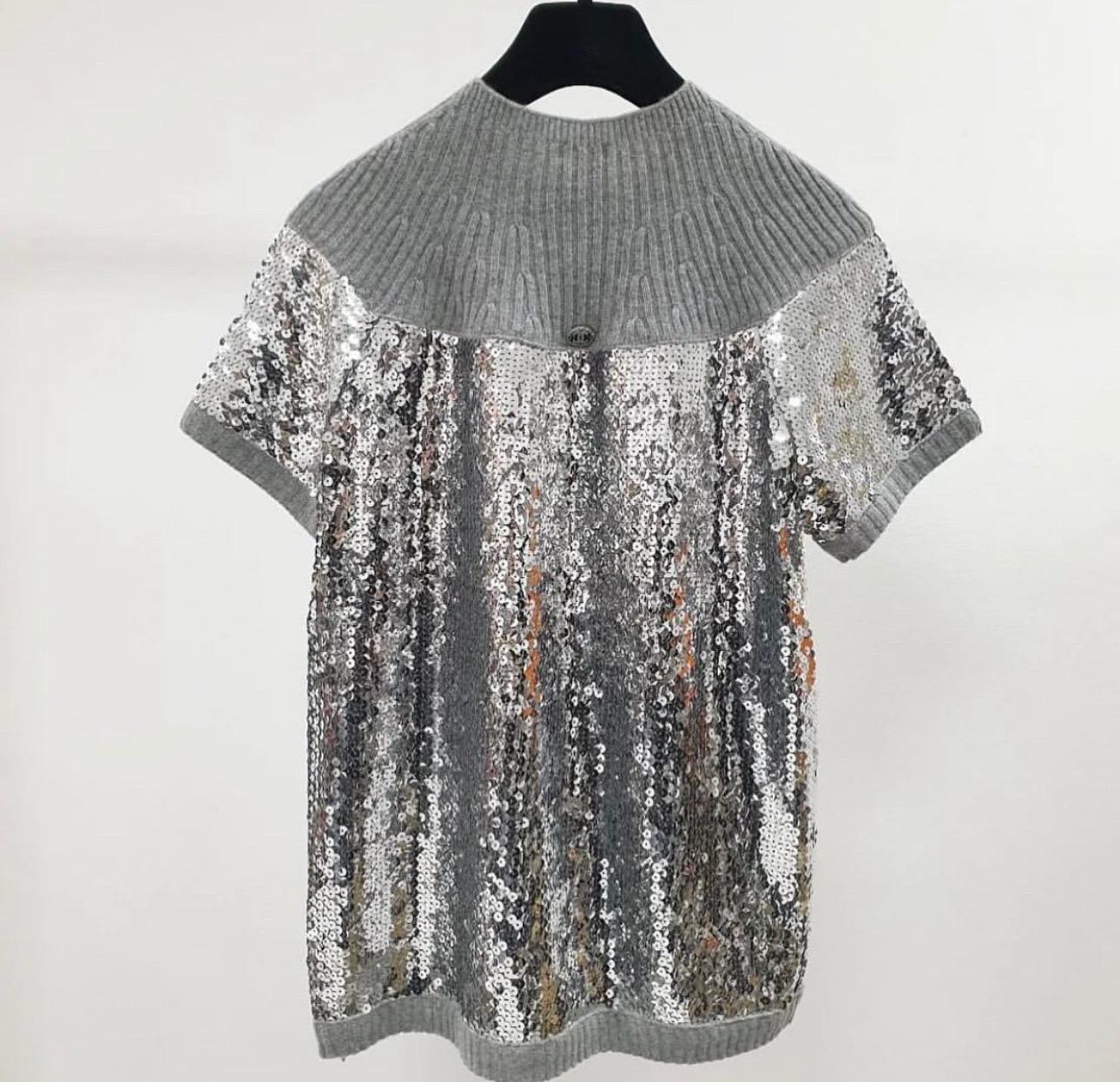Chanel Sequin Cashmere Sweater Top In Excellent Condition For Sale In Krakow, PL