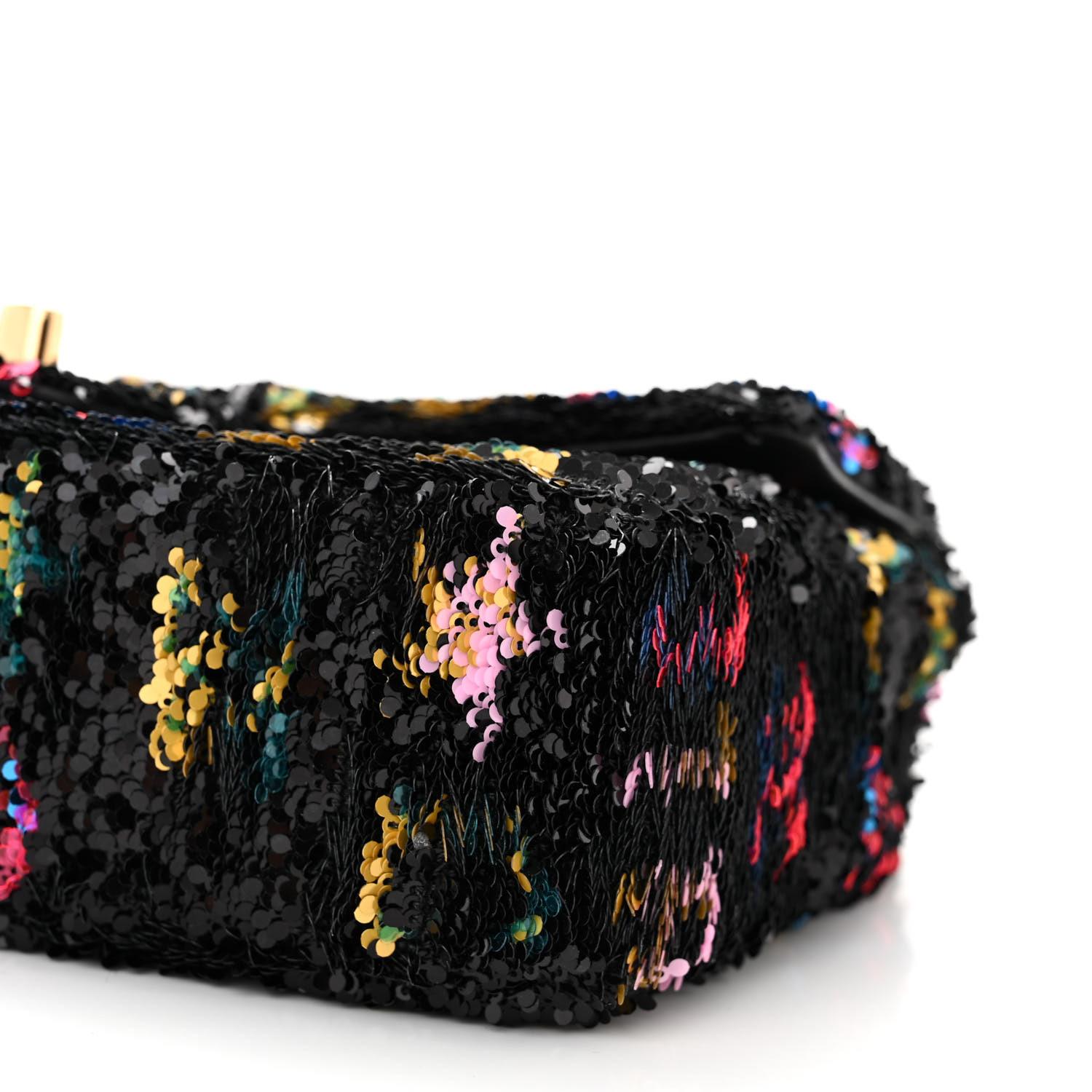 Chanel Bolso Solapa Lentejuelas Estampado Disco Negro Multicolor Pequeño en Excelente estado para la venta en Montreal, Quebec