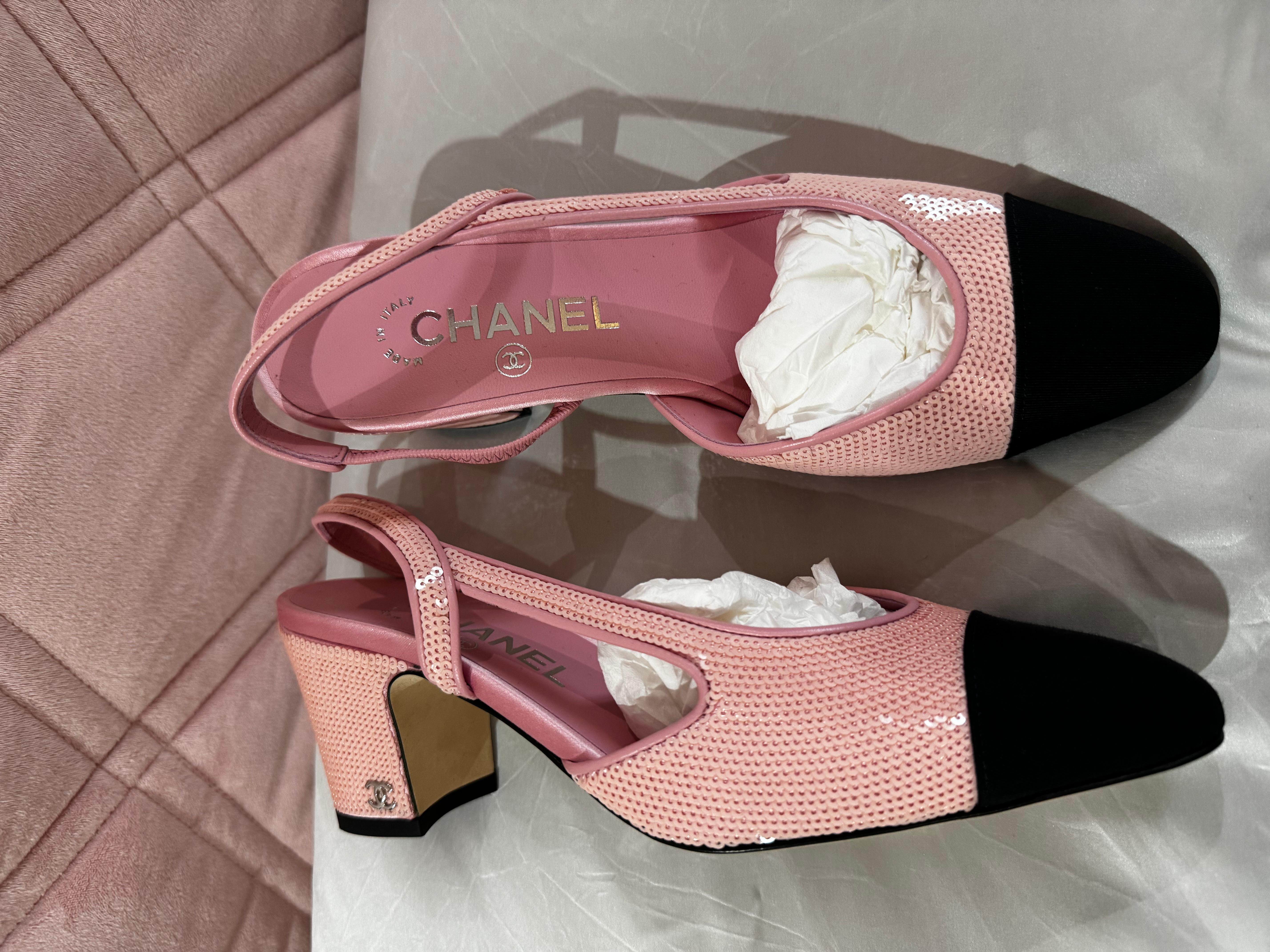 Chanel sequin slingback In New Condition For Sale In London, England